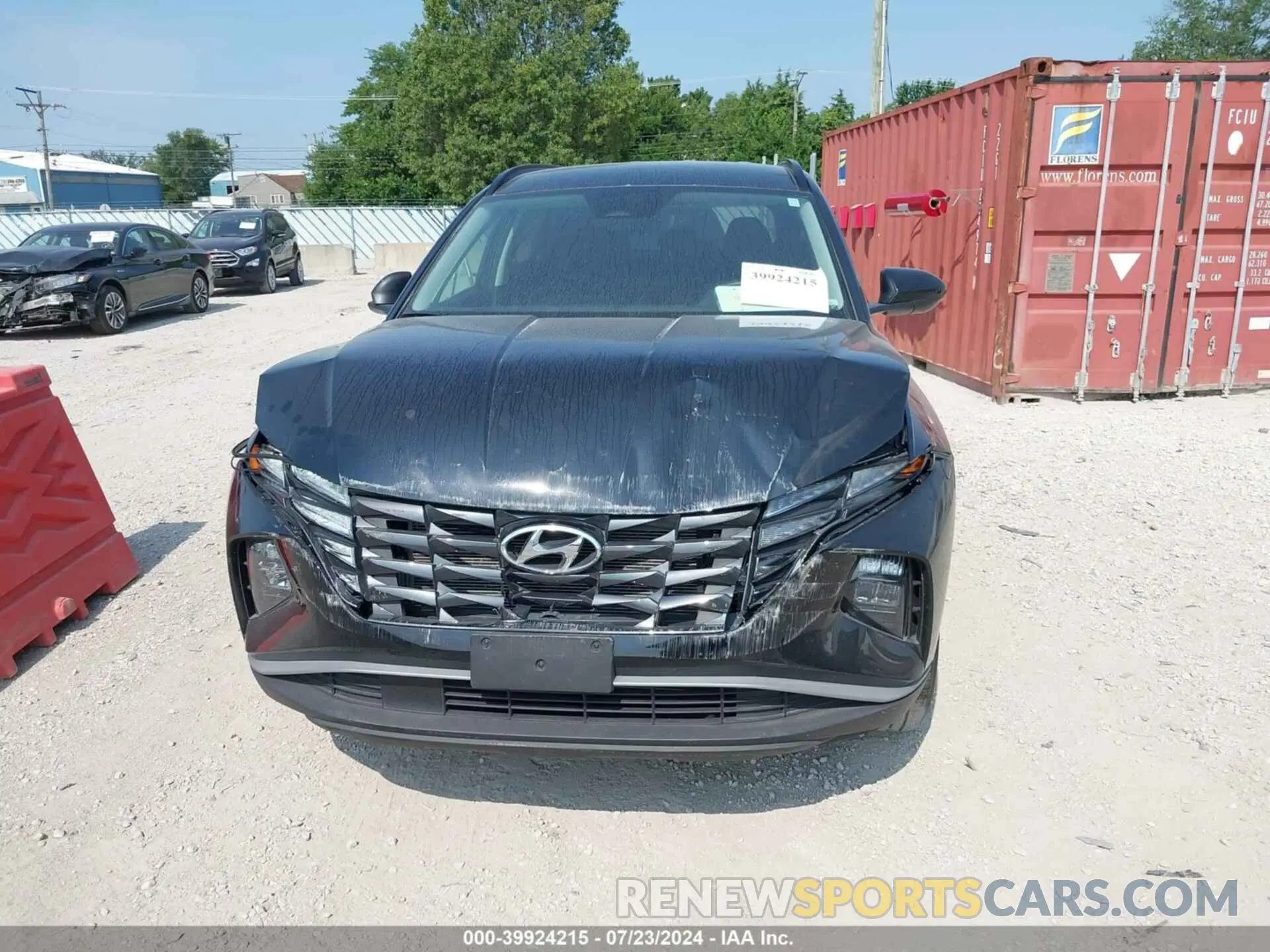 12 Photograph of a damaged car 5NMJBCDE5RH295311 HYUNDAI TUCSON 2024