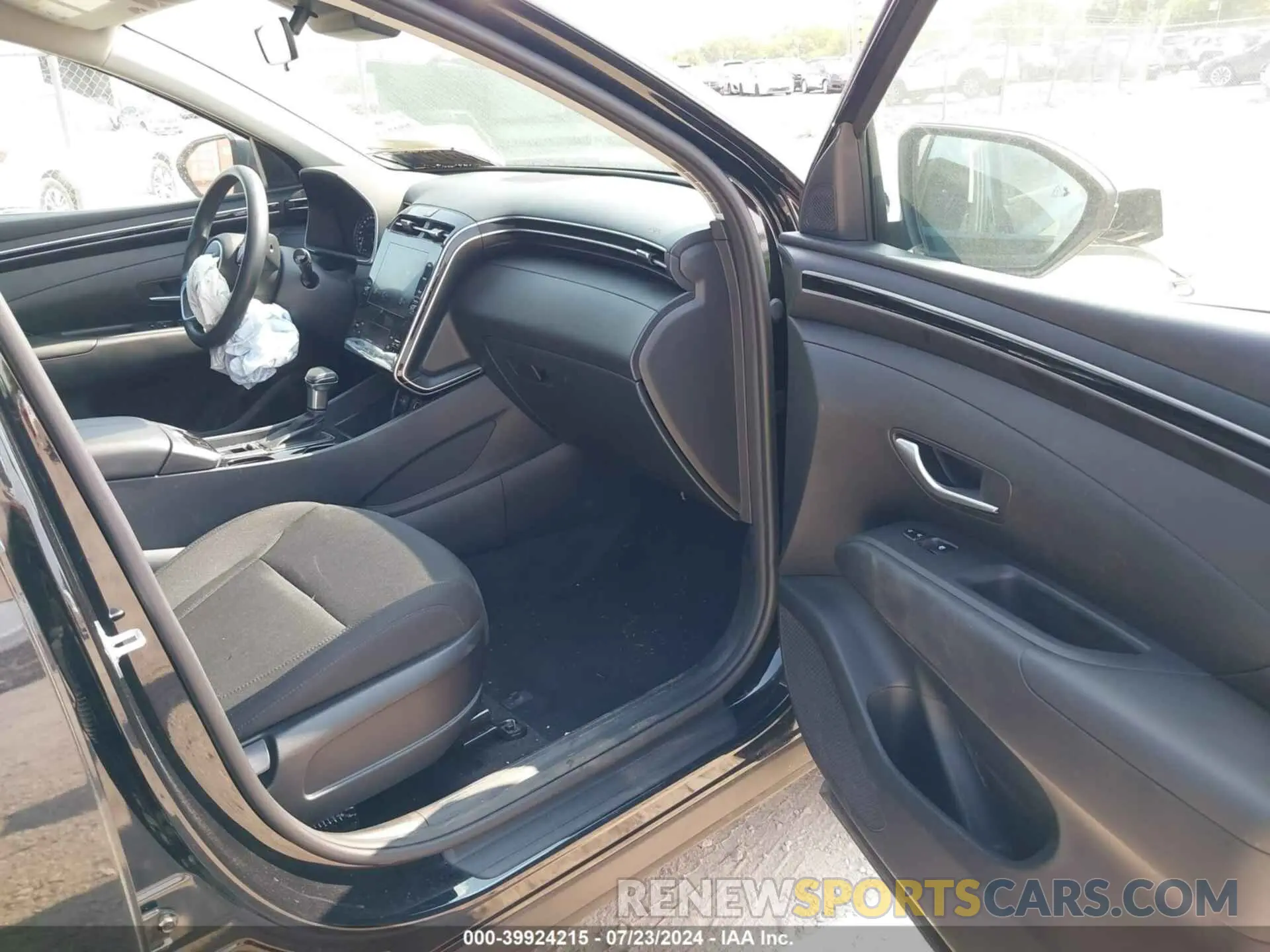 5 Photograph of a damaged car 5NMJBCDE5RH295311 HYUNDAI TUCSON 2024