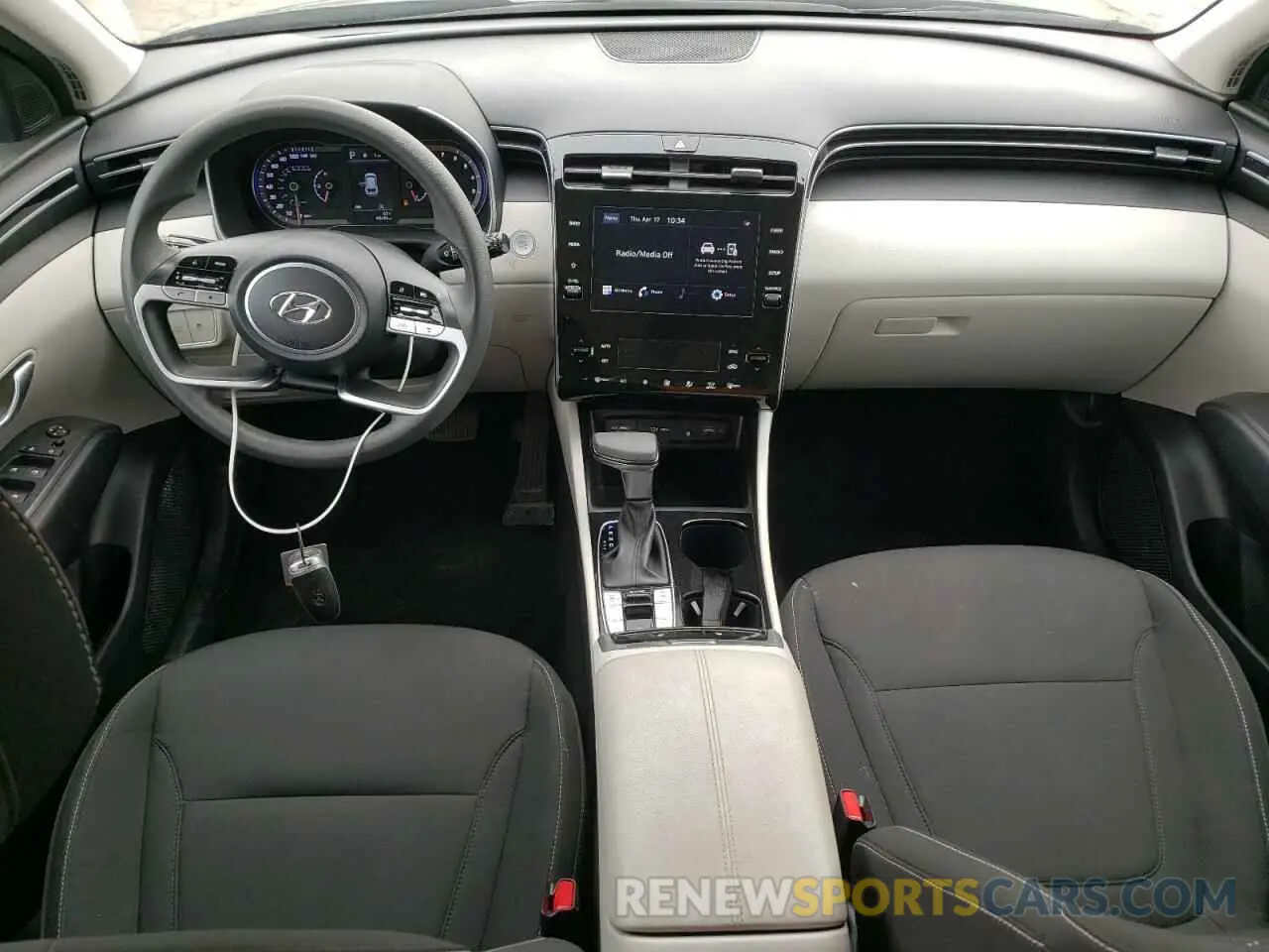 8 Photograph of a damaged car 5NMJBCDE5RH305240 HYUNDAI TUCSON 2024