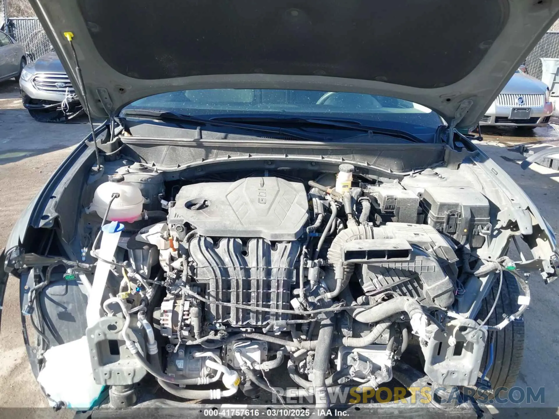 10 Photograph of a damaged car 5NMJBCDE5RH322877 HYUNDAI TUCSON 2024
