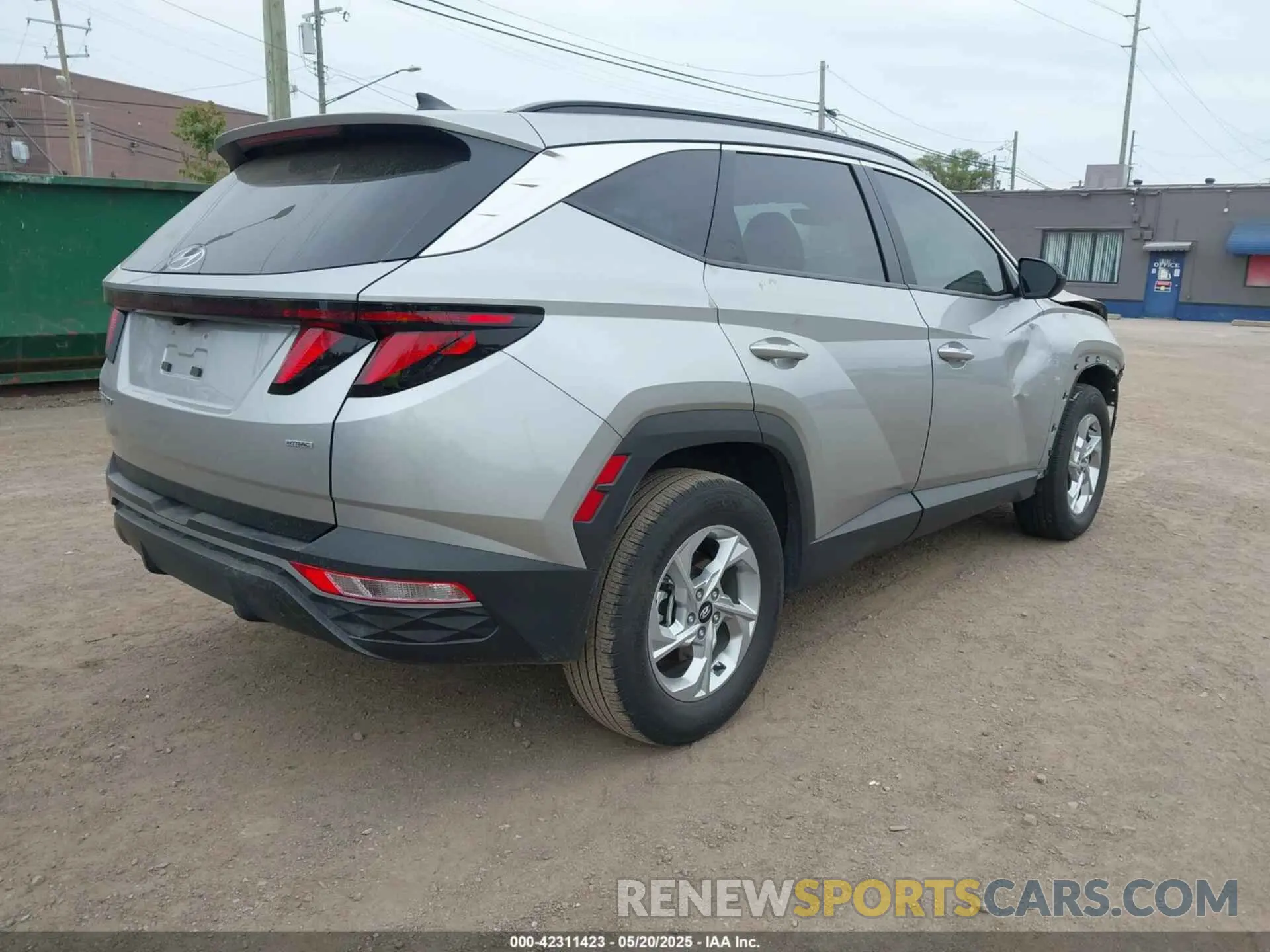 4 Photograph of a damaged car 5NMJBCDE5RH364353 HYUNDAI TUCSON 2024