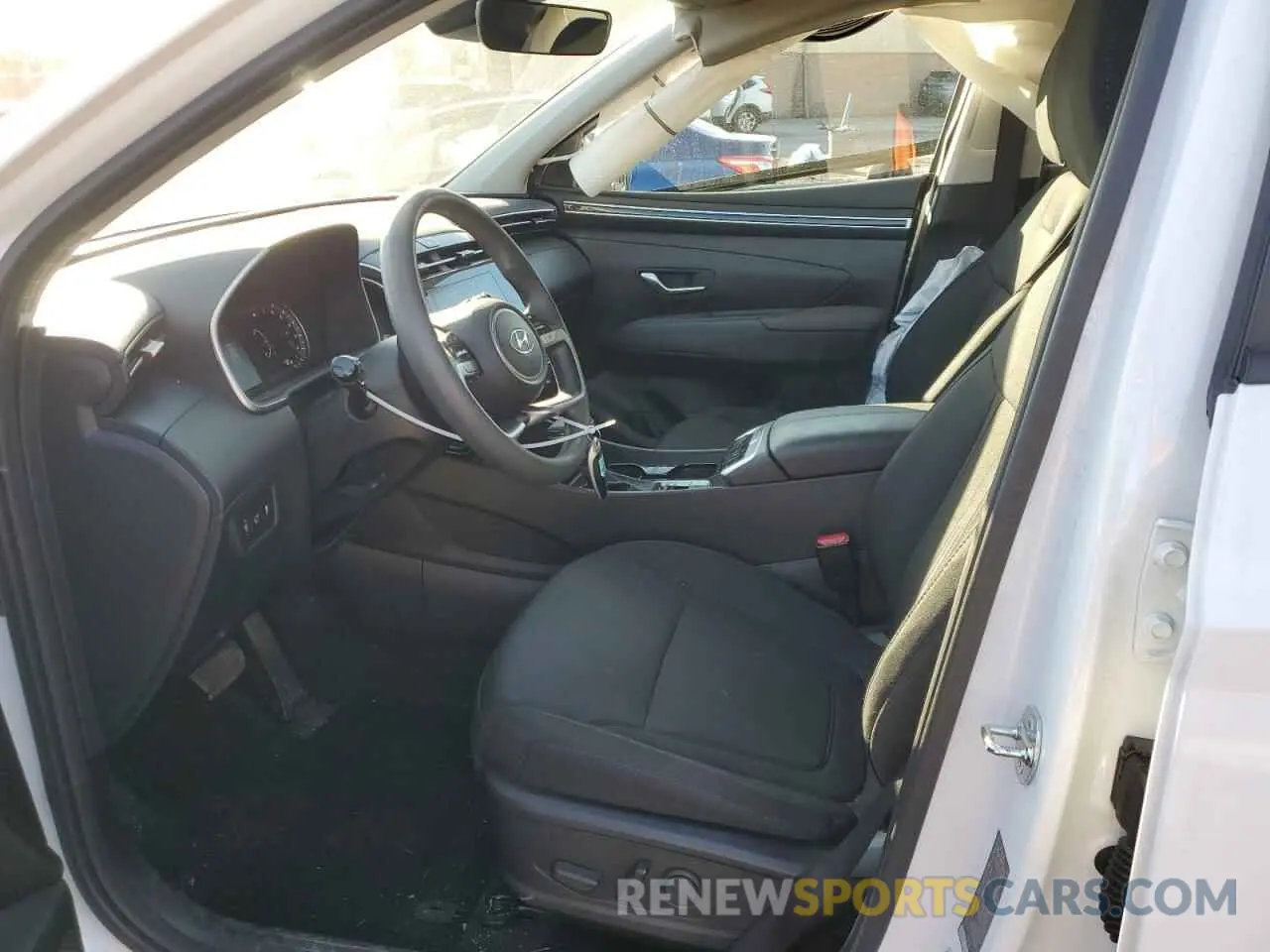 7 Photograph of a damaged car 5NMJBCDE5RH378446 HYUNDAI TUCSON 2024