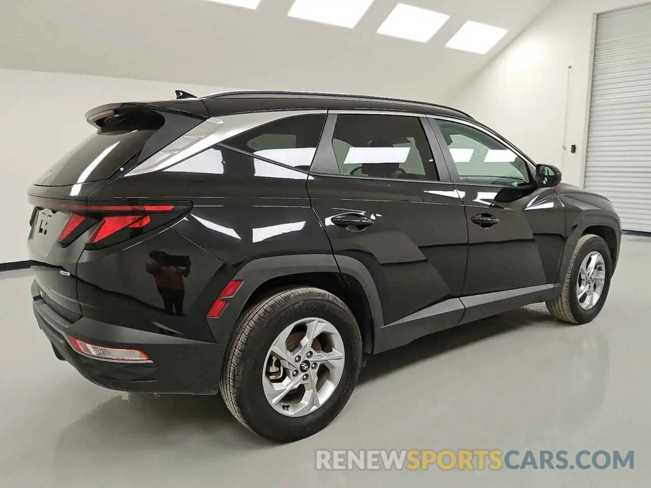 3 Photograph of a damaged car 5NMJBCDE5RH383372 HYUNDAI TUCSON 2024