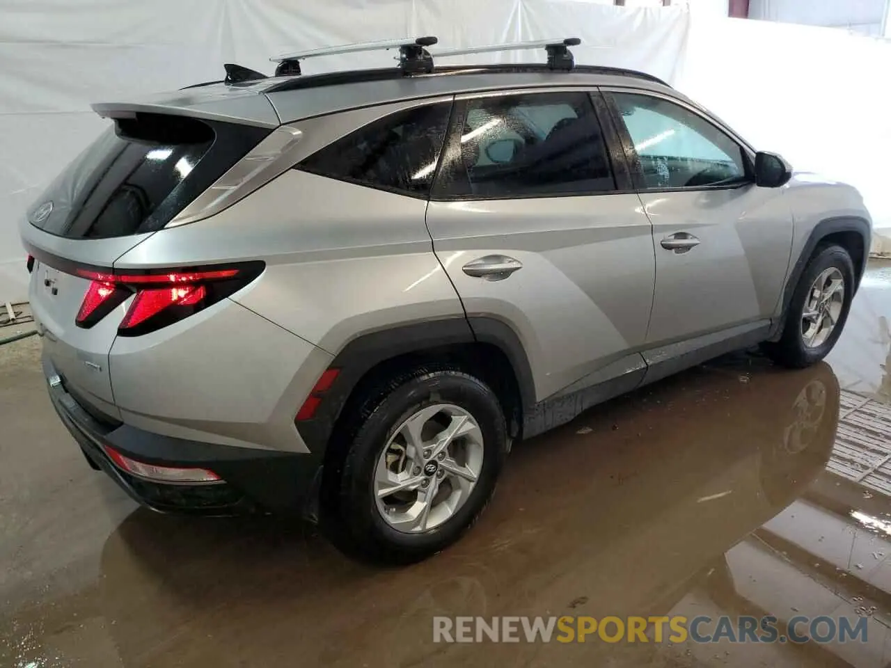 3 Photograph of a damaged car 5NMJBCDE5RH405399 HYUNDAI TUCSON 2024