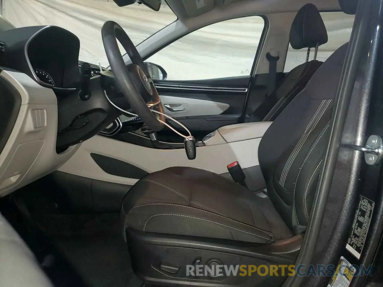 7 Photograph of a damaged car 5NMJBCDE6RH317767 HYUNDAI TUCSON 2024