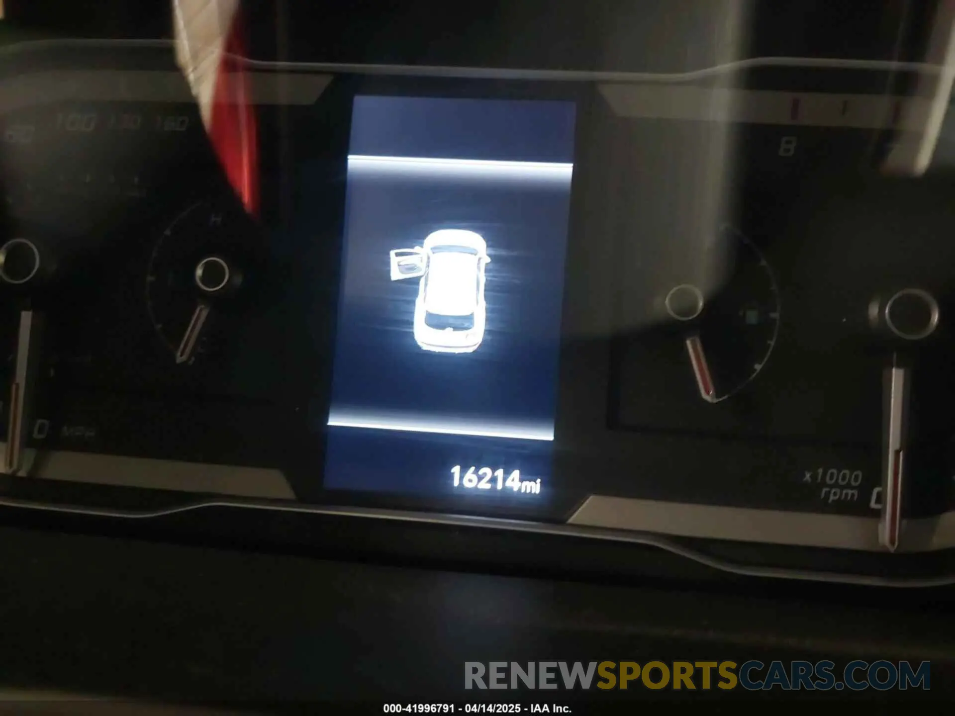 16 Photograph of a damaged car 5NMJBCDE6RH345875 HYUNDAI TUCSON 2024