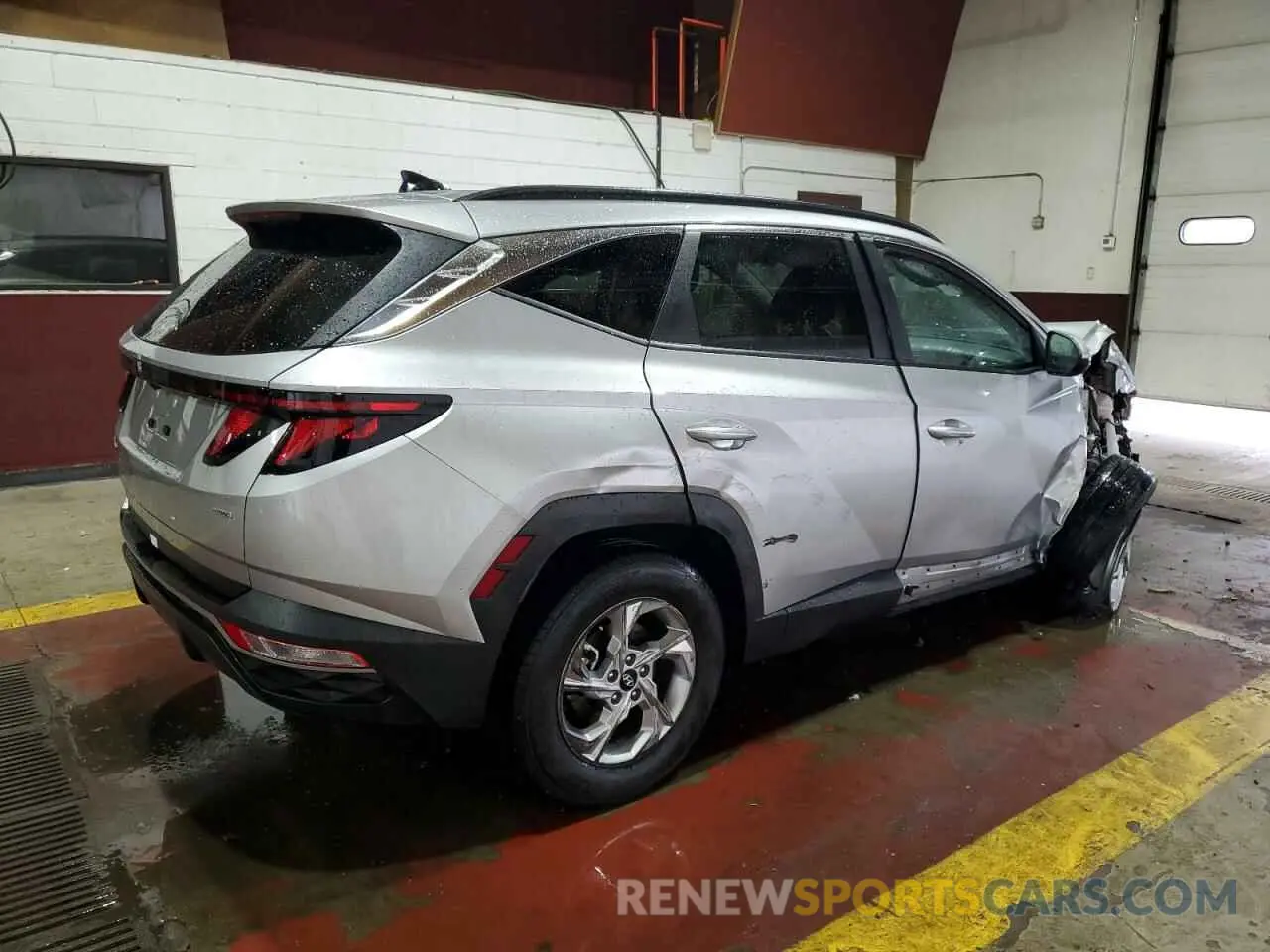 3 Photograph of a damaged car 5NMJBCDE6RH383297 HYUNDAI TUCSON 2024