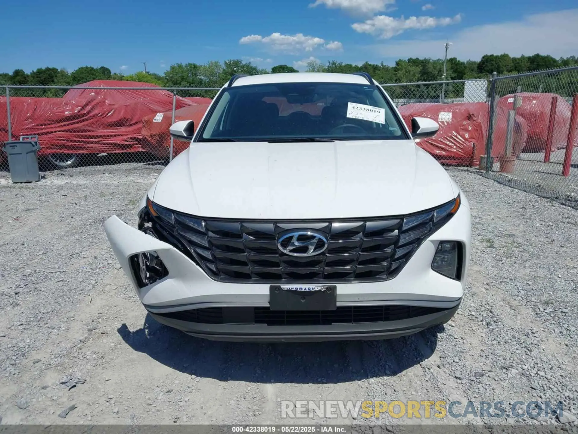 12 Photograph of a damaged car 5NMJBCDE6RH391254 HYUNDAI TUCSON 2024