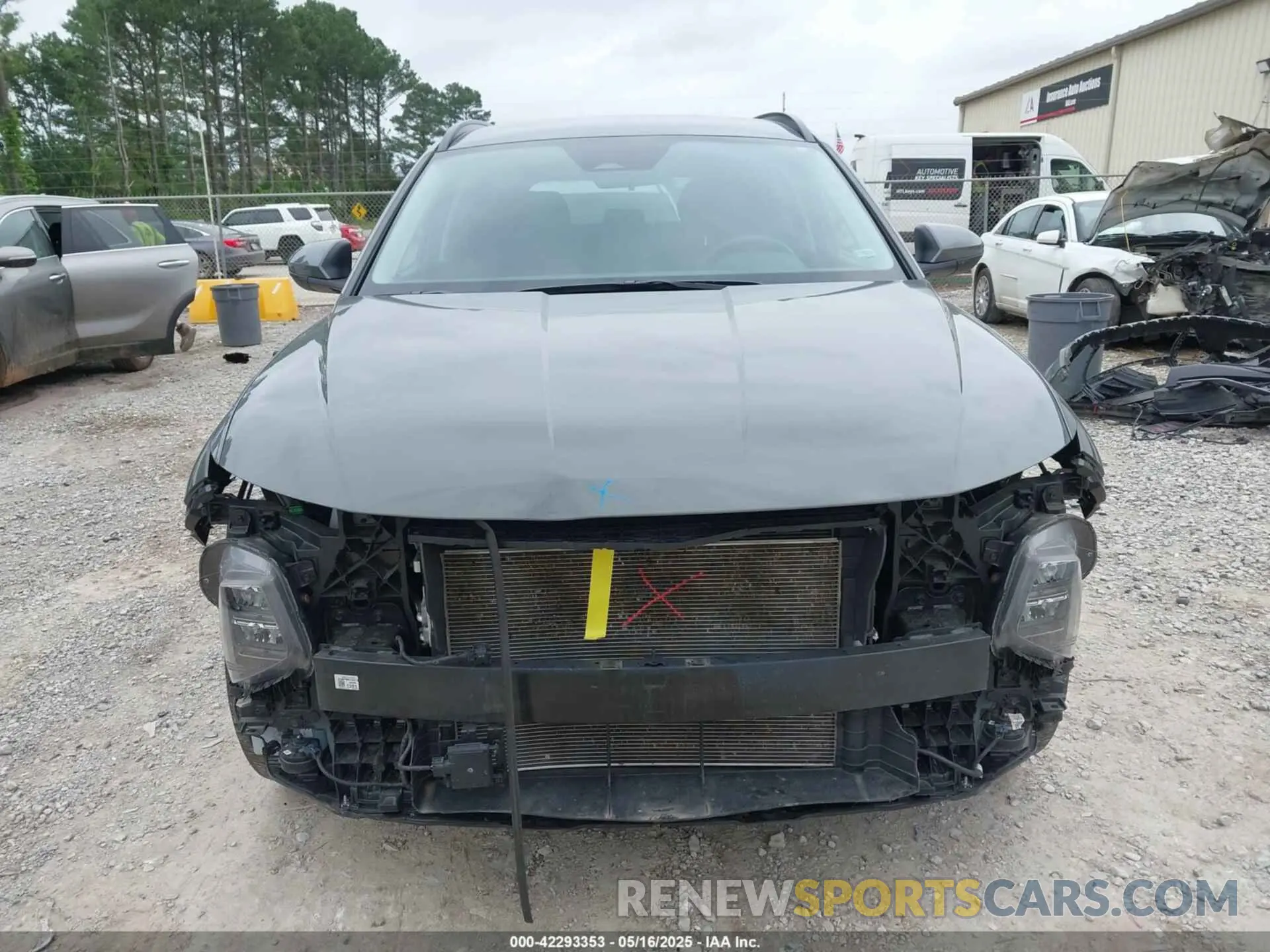 13 Photograph of a damaged car 5NMJBCDE6RH392128 HYUNDAI TUCSON 2024
