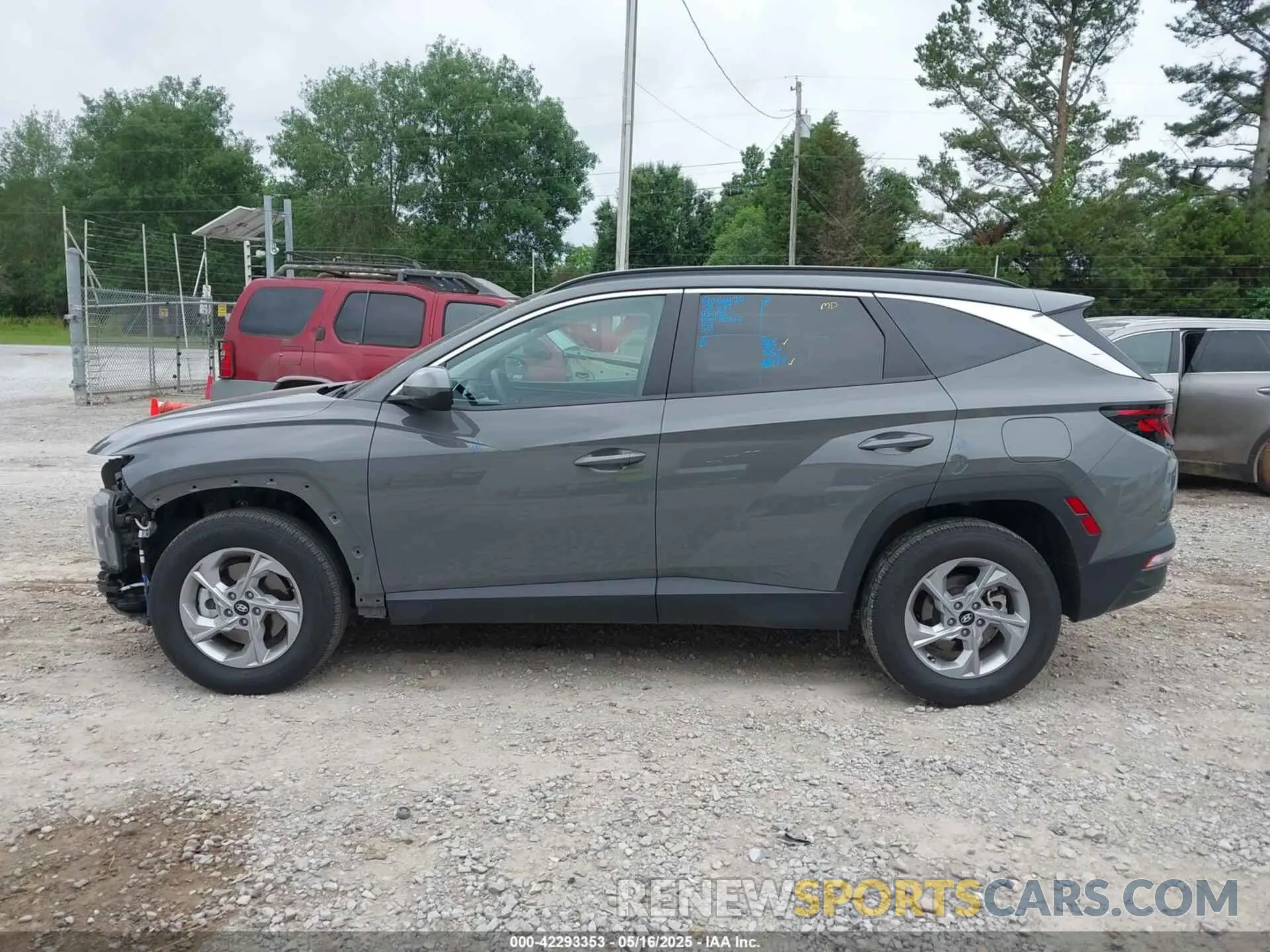 15 Photograph of a damaged car 5NMJBCDE6RH392128 HYUNDAI TUCSON 2024