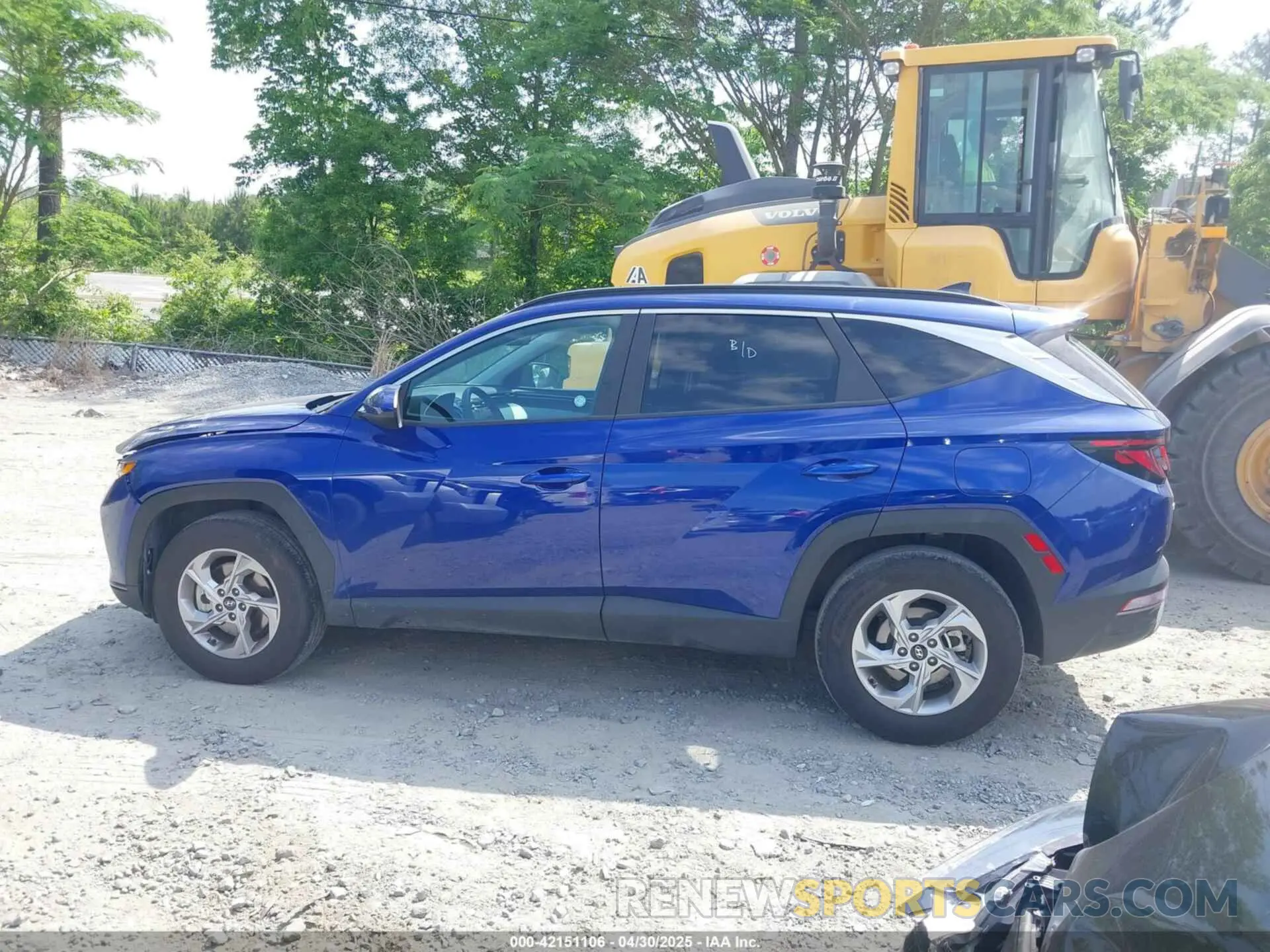 14 Photograph of a damaged car 5NMJBCDE7RH299411 HYUNDAI TUCSON 2024