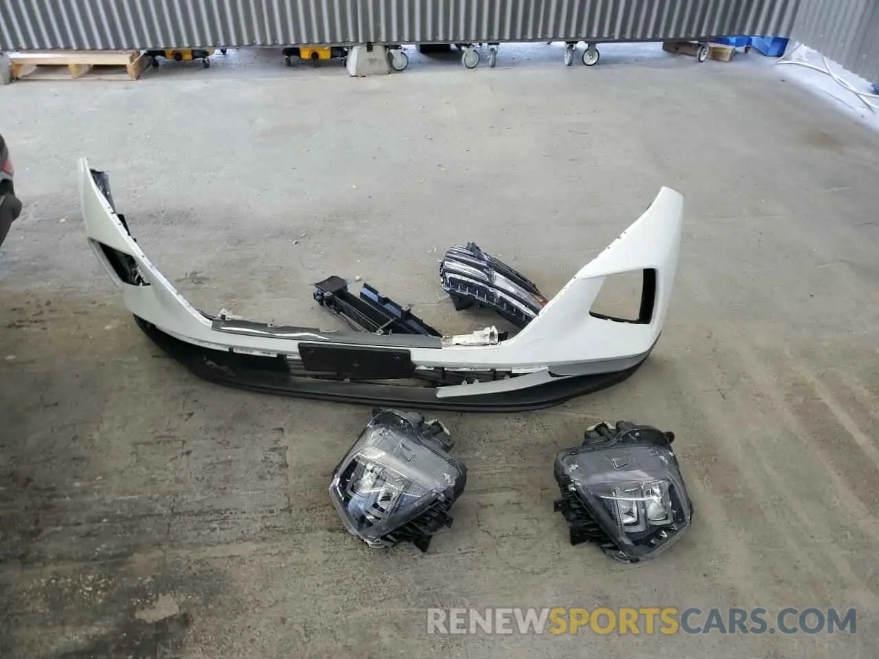 13 Photograph of a damaged car 5NMJBCDE7RH321679 HYUNDAI TUCSON 2024