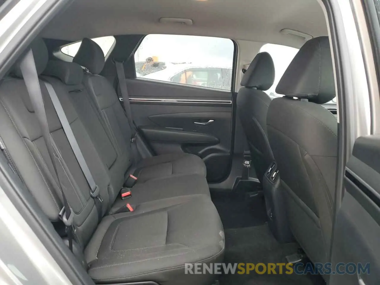 11 Photograph of a damaged car 5NMJBCDE7RH344668 HYUNDAI TUCSON 2024