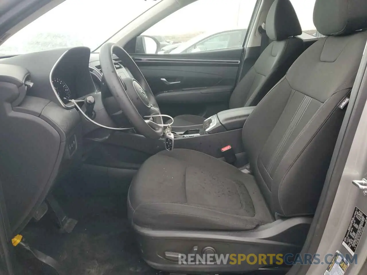 7 Photograph of a damaged car 5NMJBCDE7RH344668 HYUNDAI TUCSON 2024
