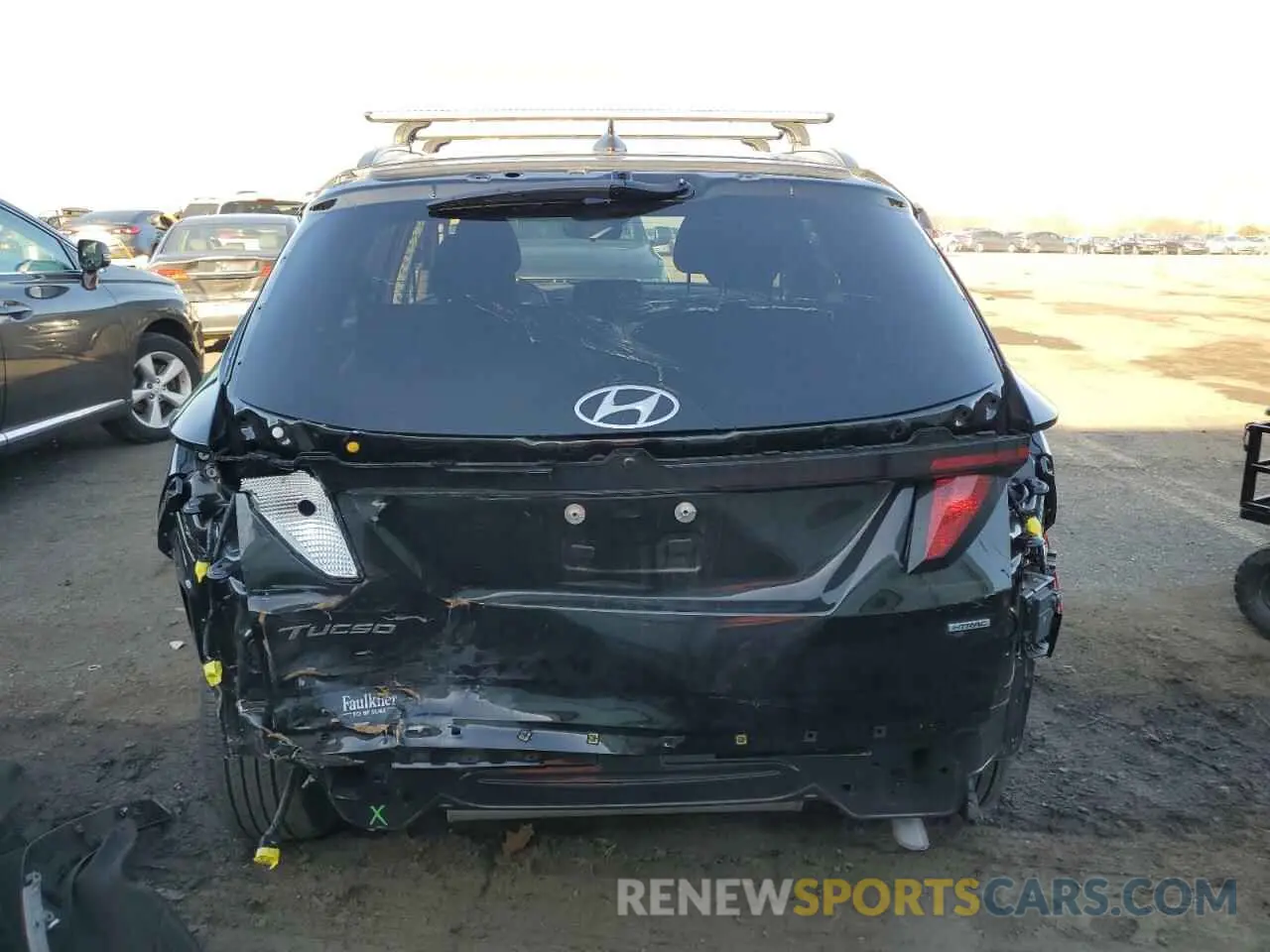 6 Photograph of a damaged car 5NMJBCDE7RH416985 HYUNDAI TUCSON 2024