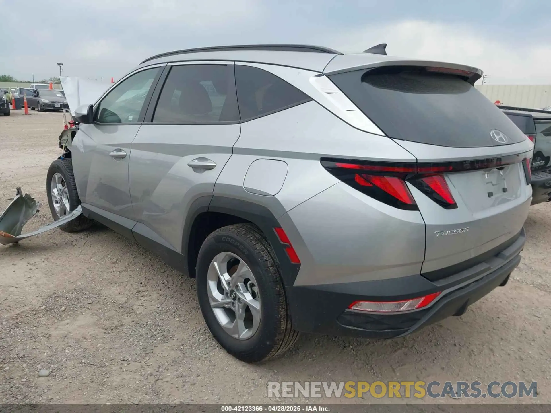 3 Photograph of a damaged car 5NMJBCDE8RH305362 HYUNDAI TUCSON 2024