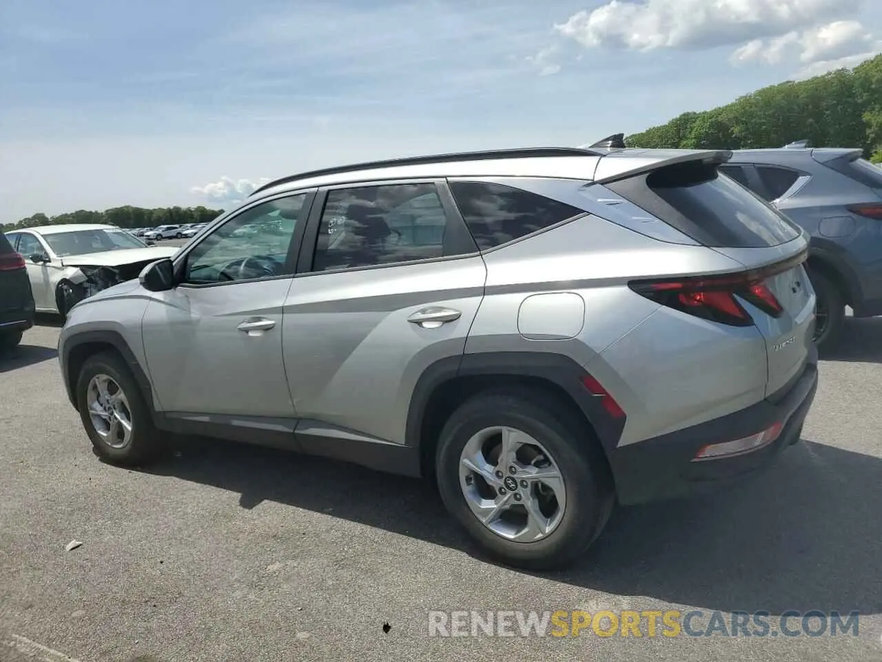 2 Photograph of a damaged car 5NMJBCDE8RH324011 HYUNDAI TUCSON 2024