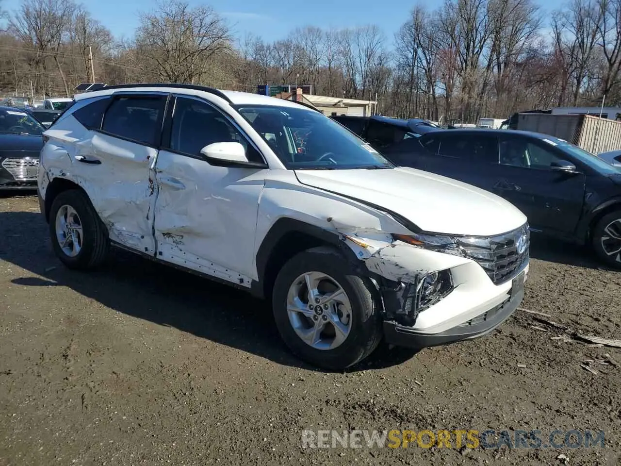4 Photograph of a damaged car 5NMJBCDE8RH396309 HYUNDAI TUCSON 2024