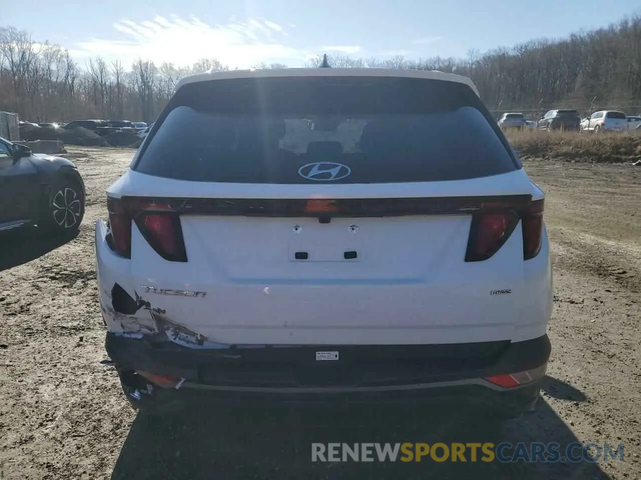 7 Photograph of a damaged car 5NMJBCDE8RH396309 HYUNDAI TUCSON 2024