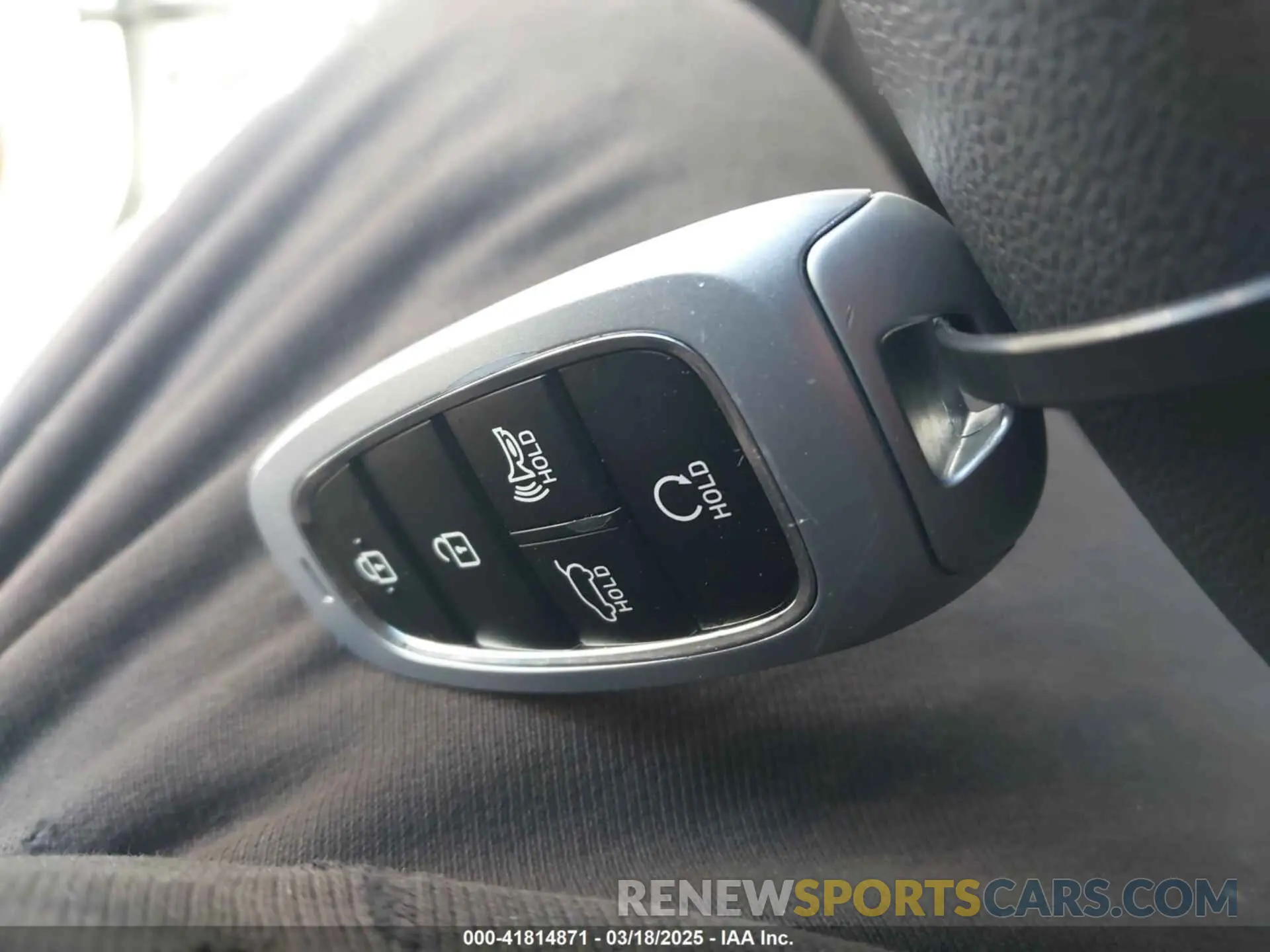 11 Photograph of a damaged car 5NMJBCDE8RH425503 HYUNDAI TUCSON 2024