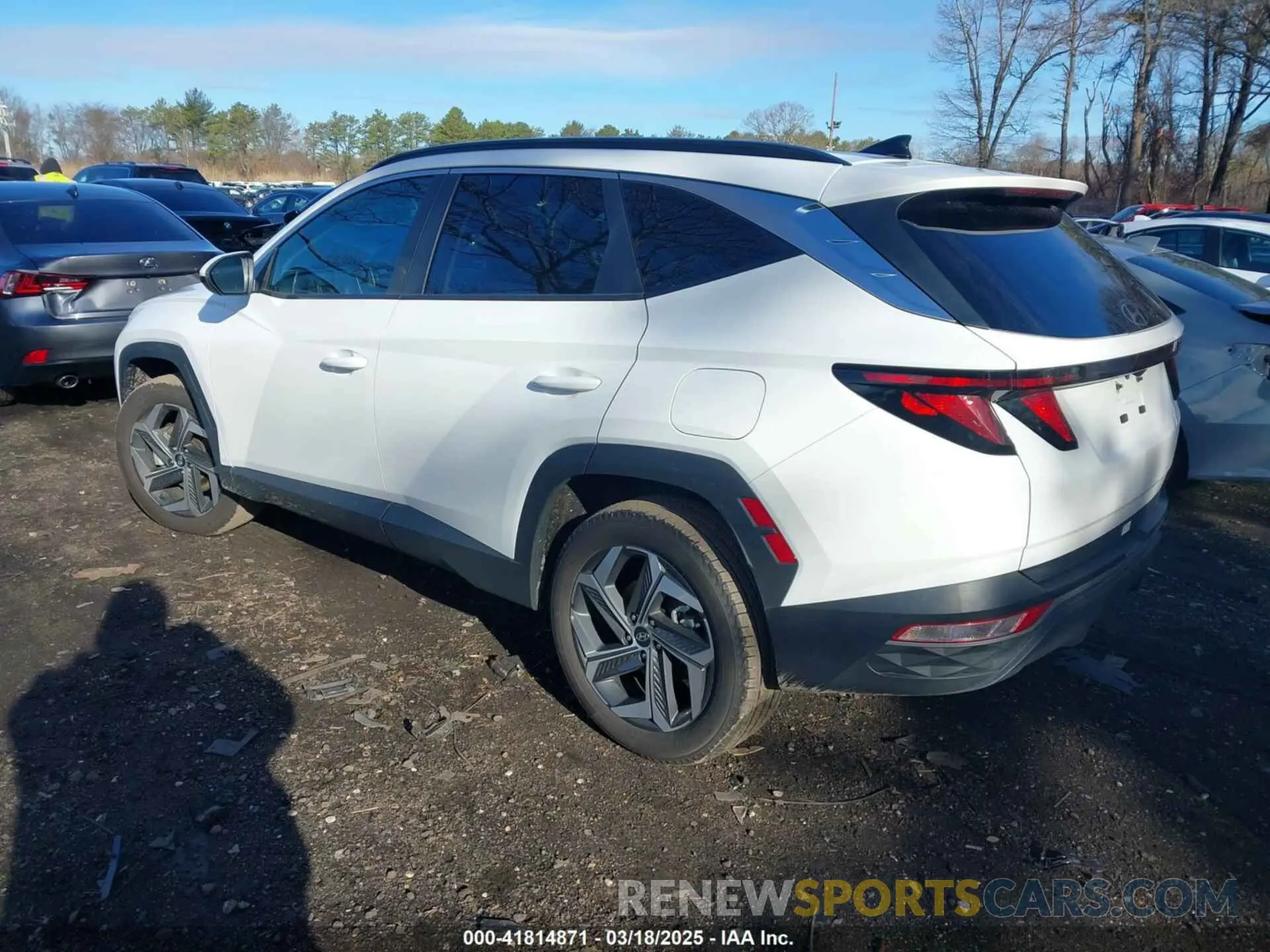 3 Photograph of a damaged car 5NMJBCDE8RH425503 HYUNDAI TUCSON 2024