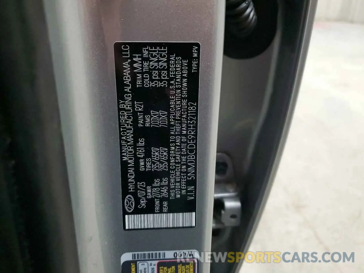 13 Photograph of a damaged car 5NMJBCDE9RH321182 HYUNDAI TUCSON 2024