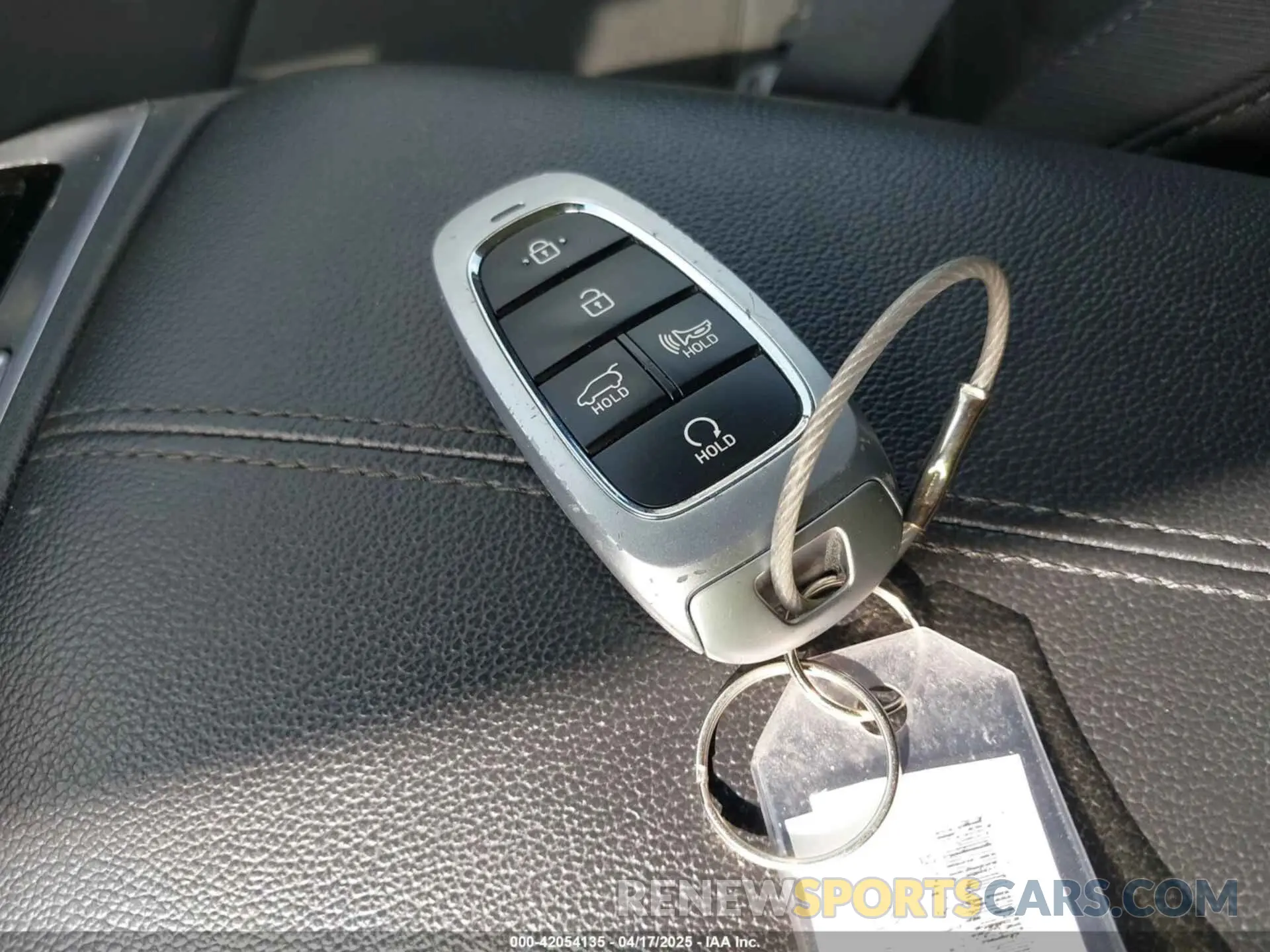 11 Photograph of a damaged car 5NMJBCDE9RH345305 HYUNDAI TUCSON 2024