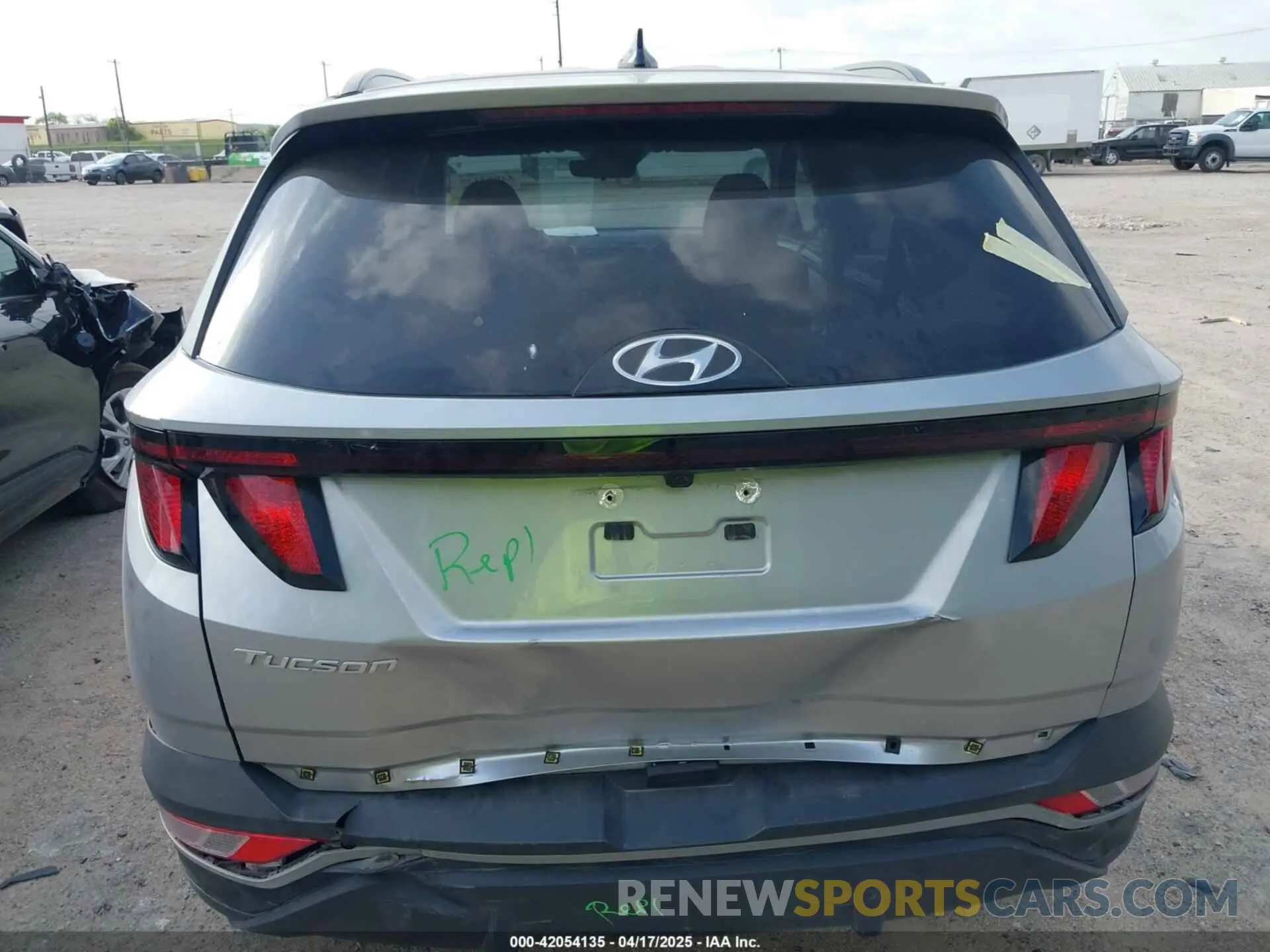 16 Photograph of a damaged car 5NMJBCDE9RH345305 HYUNDAI TUCSON 2024
