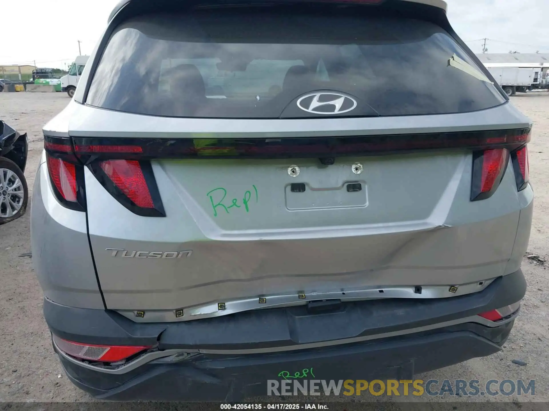 6 Photograph of a damaged car 5NMJBCDE9RH345305 HYUNDAI TUCSON 2024