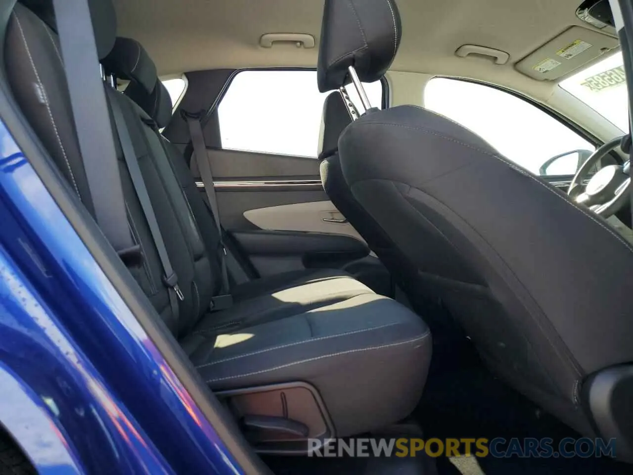 11 Photograph of a damaged car 5NMJBCDE9RH347944 HYUNDAI TUCSON 2024