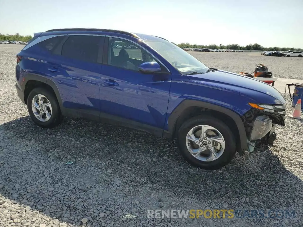 4 Photograph of a damaged car 5NMJBCDE9RH347944 HYUNDAI TUCSON 2024