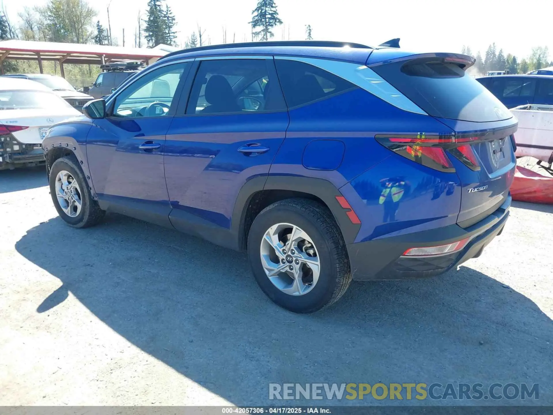 3 Photograph of a damaged car 5NMJBCDE9RH352223 HYUNDAI TUCSON 2024