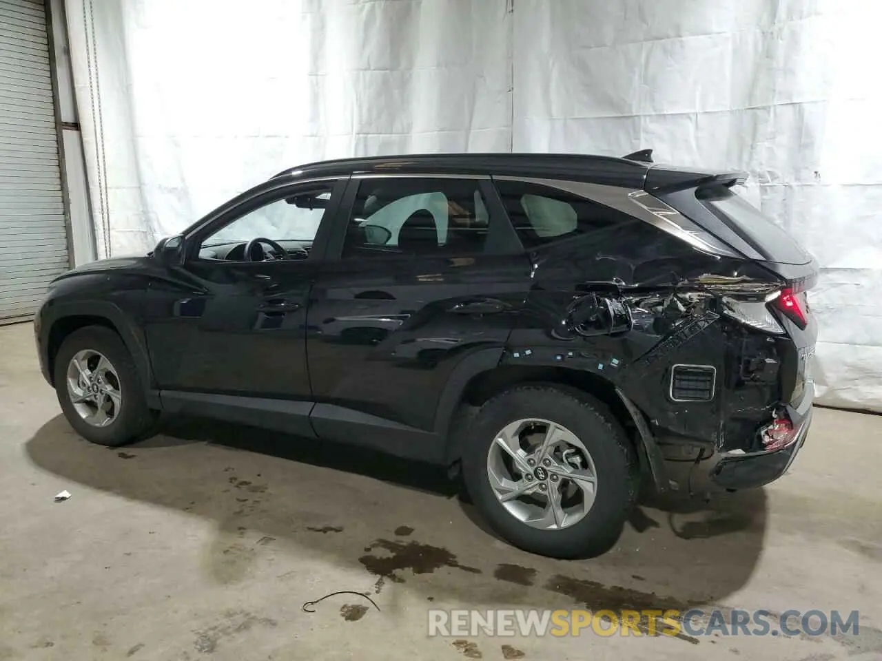 2 Photograph of a damaged car 5NMJBCDE9RH384203 HYUNDAI TUCSON 2024