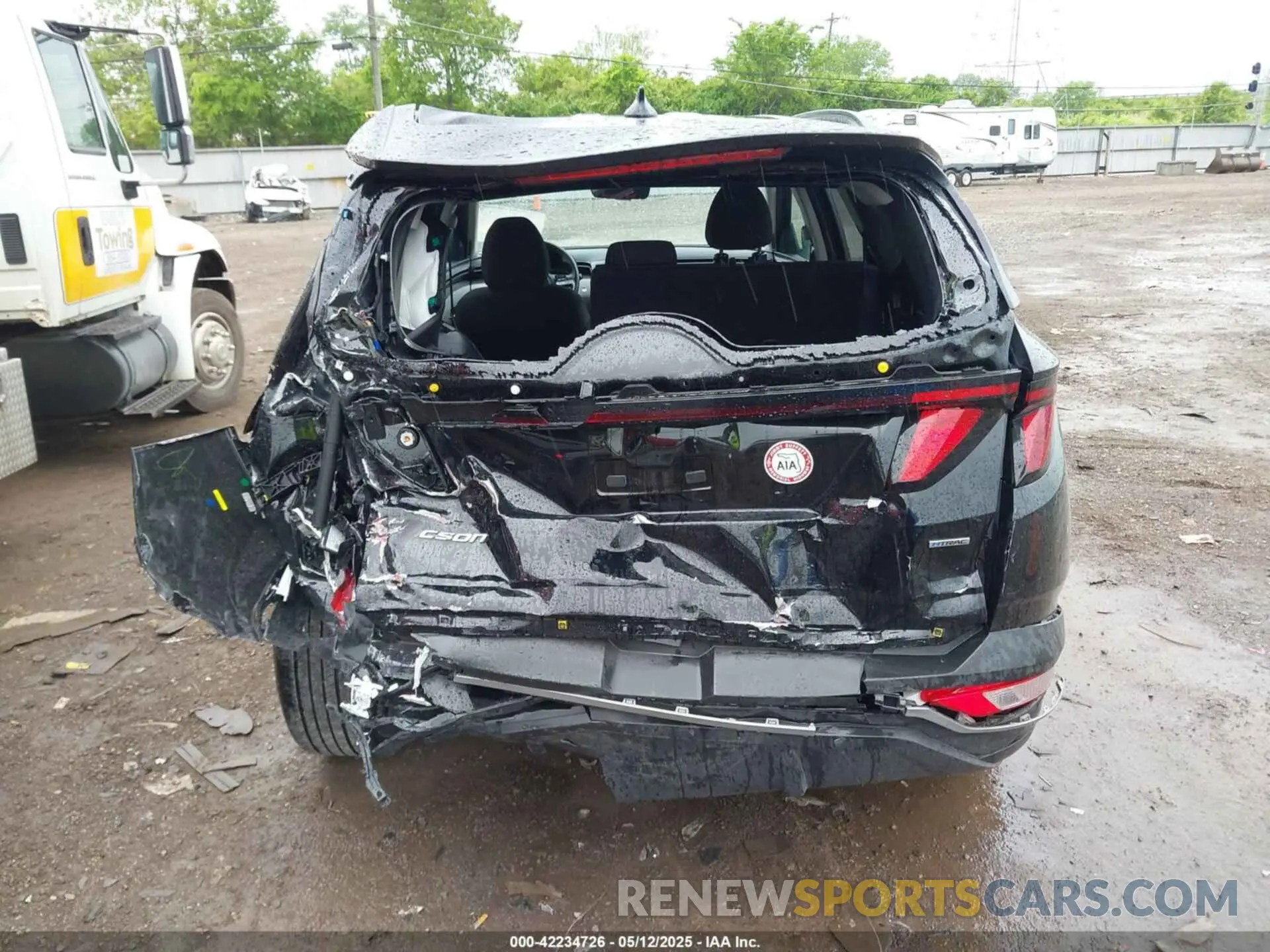 16 Photograph of a damaged car 5NMJBCDE9RH386338 HYUNDAI TUCSON 2024