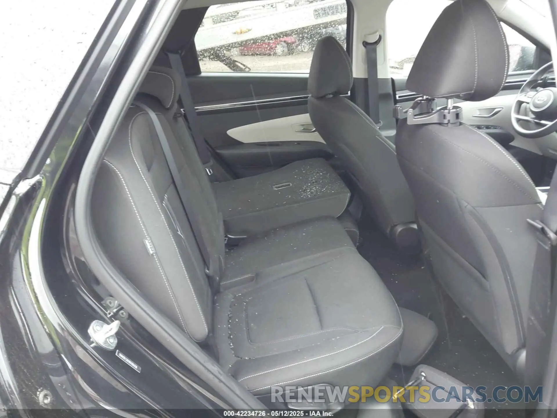 8 Photograph of a damaged car 5NMJBCDE9RH386338 HYUNDAI TUCSON 2024