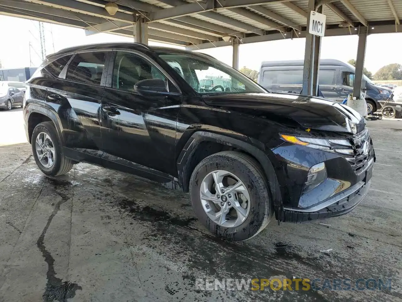 4 Photograph of a damaged car 5NMJBCDE9RH389269 HYUNDAI TUCSON 2024
