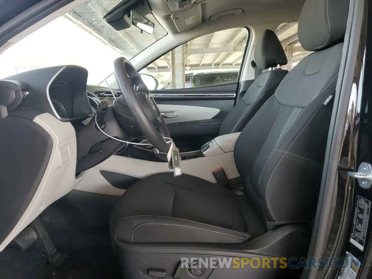 7 Photograph of a damaged car 5NMJBCDE9RH389269 HYUNDAI TUCSON 2024