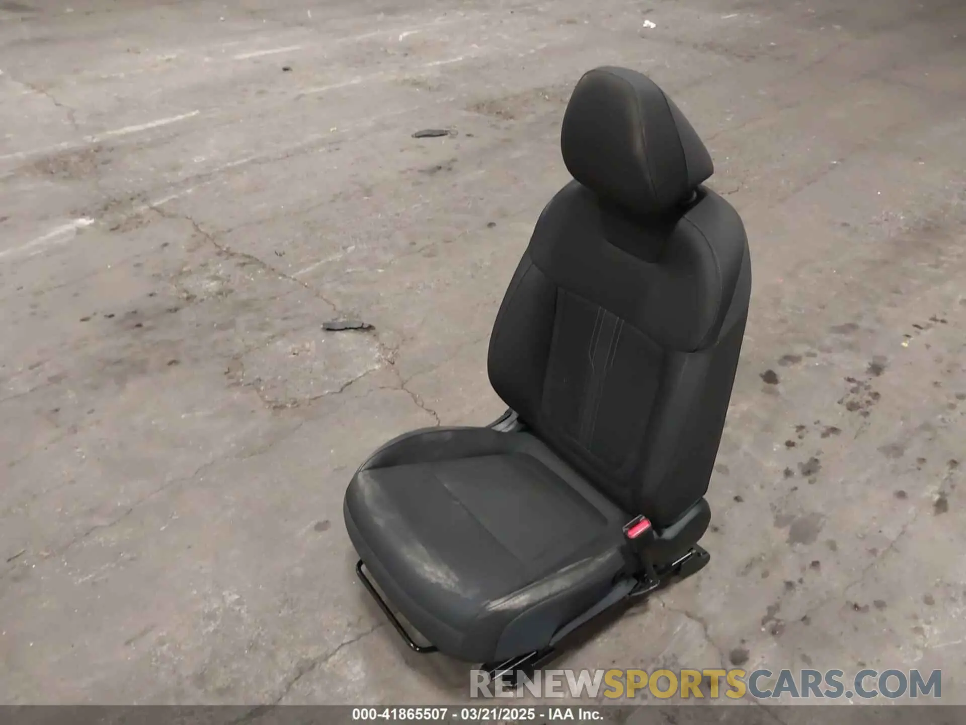12 Photograph of a damaged car 5NMJBCDEXRH308764 HYUNDAI TUCSON 2024