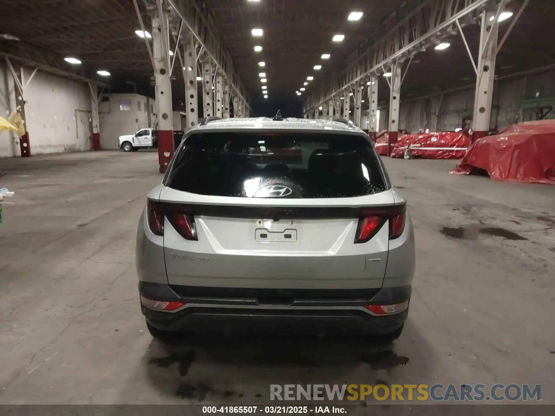 17 Photograph of a damaged car 5NMJBCDEXRH308764 HYUNDAI TUCSON 2024