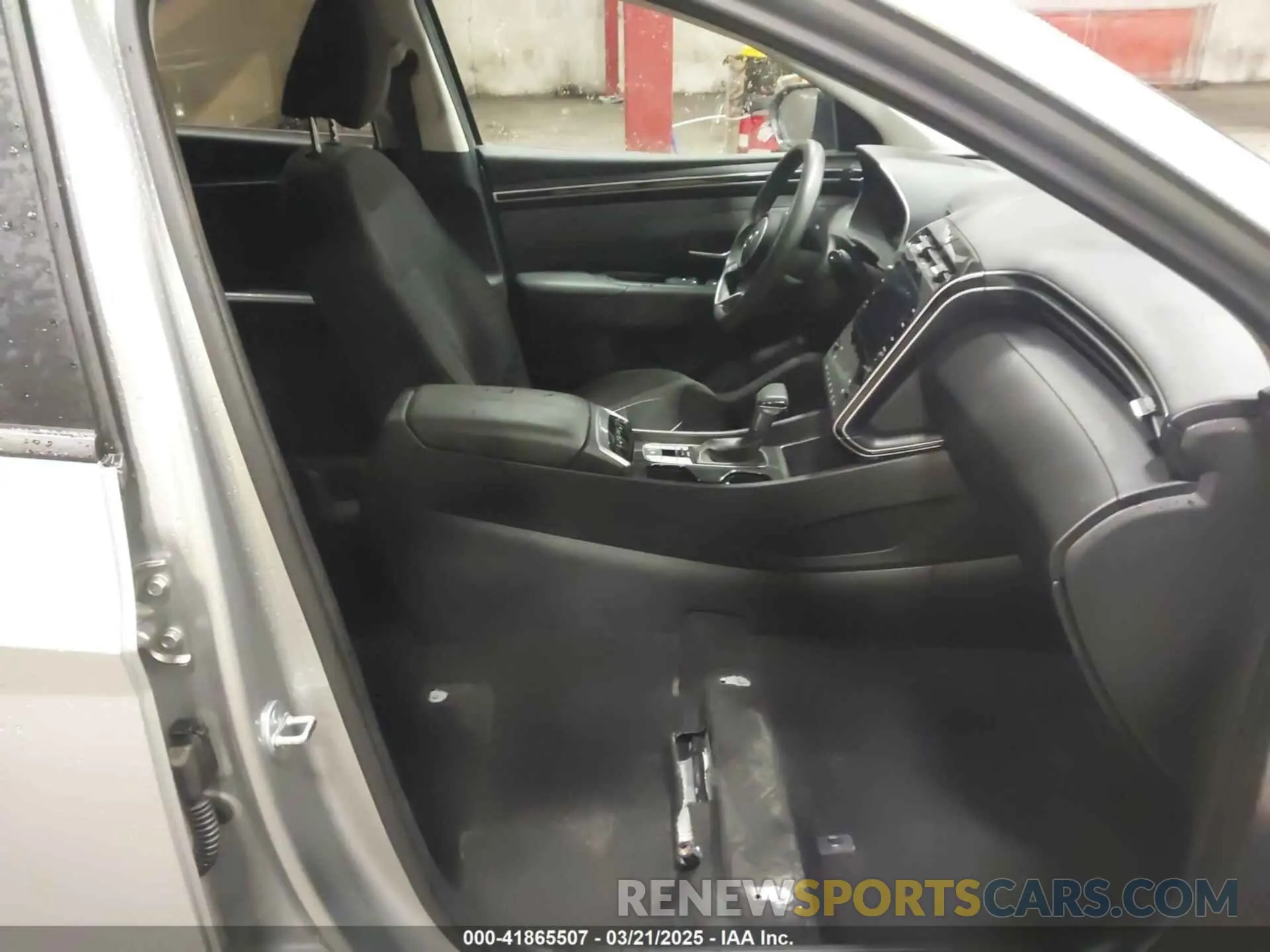 5 Photograph of a damaged car 5NMJBCDEXRH308764 HYUNDAI TUCSON 2024