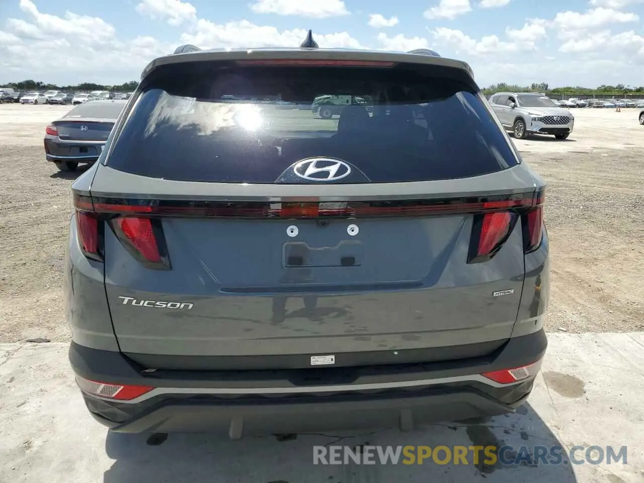 6 Photograph of a damaged car 5NMJBCDEXRH350111 HYUNDAI TUCSON 2024