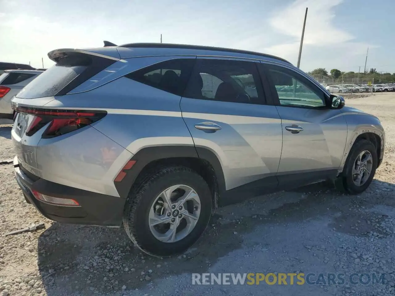 3 Photograph of a damaged car 5NMJBCDEXRH356944 HYUNDAI TUCSON 2024