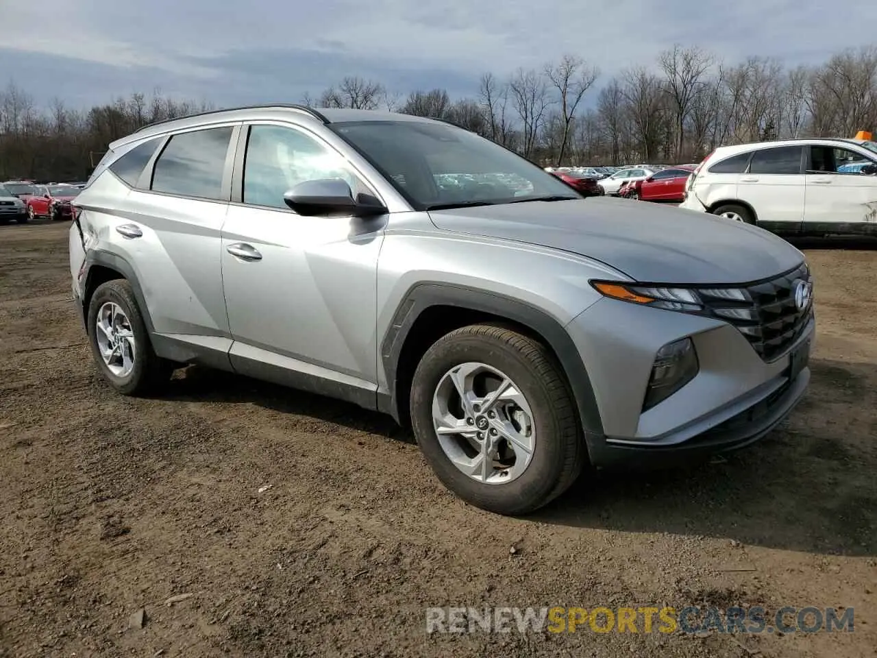 4 Photograph of a damaged car 5NMJBCDEXRH364011 HYUNDAI TUCSON 2024