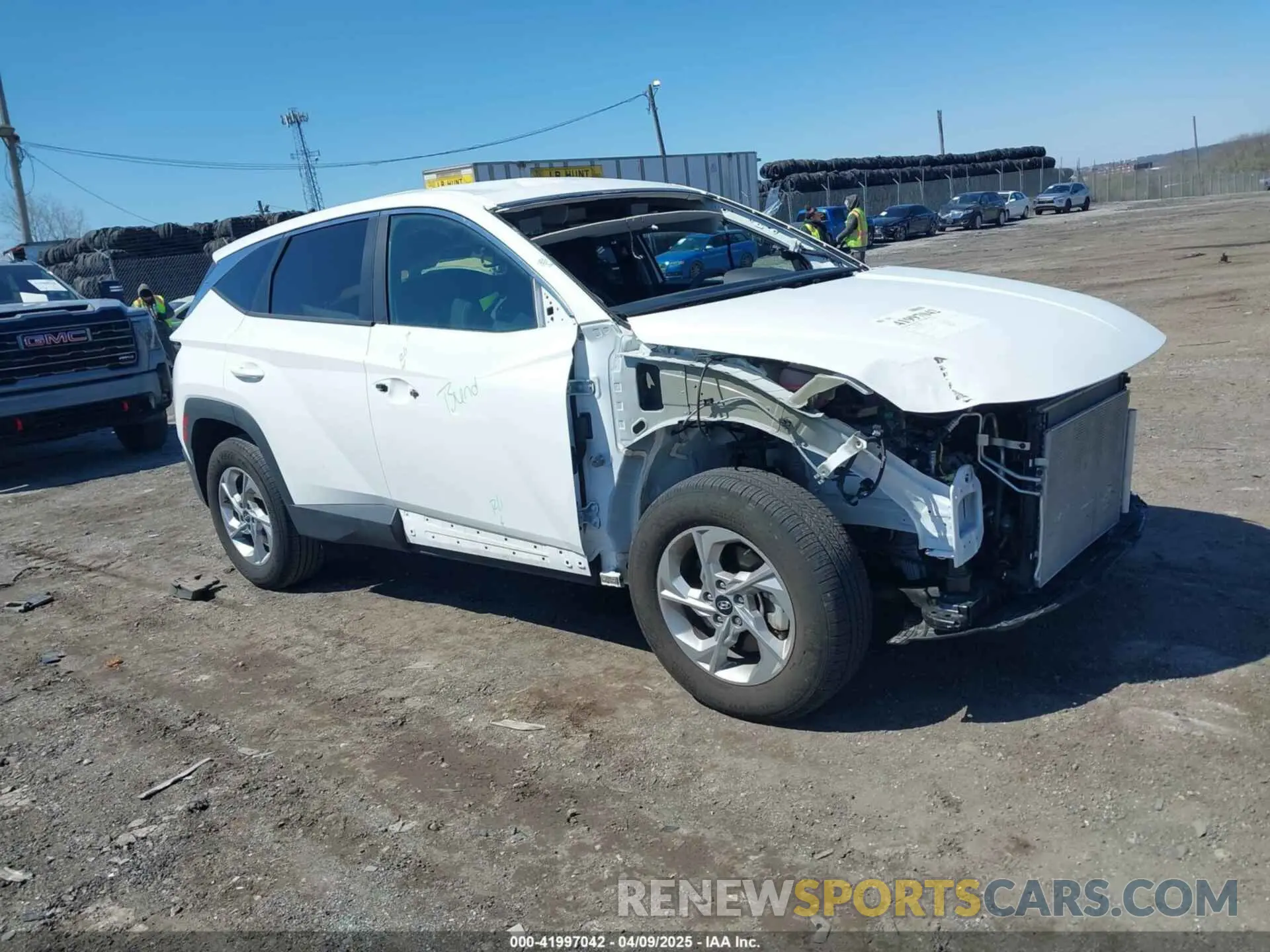 1 Photograph of a damaged car 5NMJBCDEXRH370763 HYUNDAI TUCSON 2024