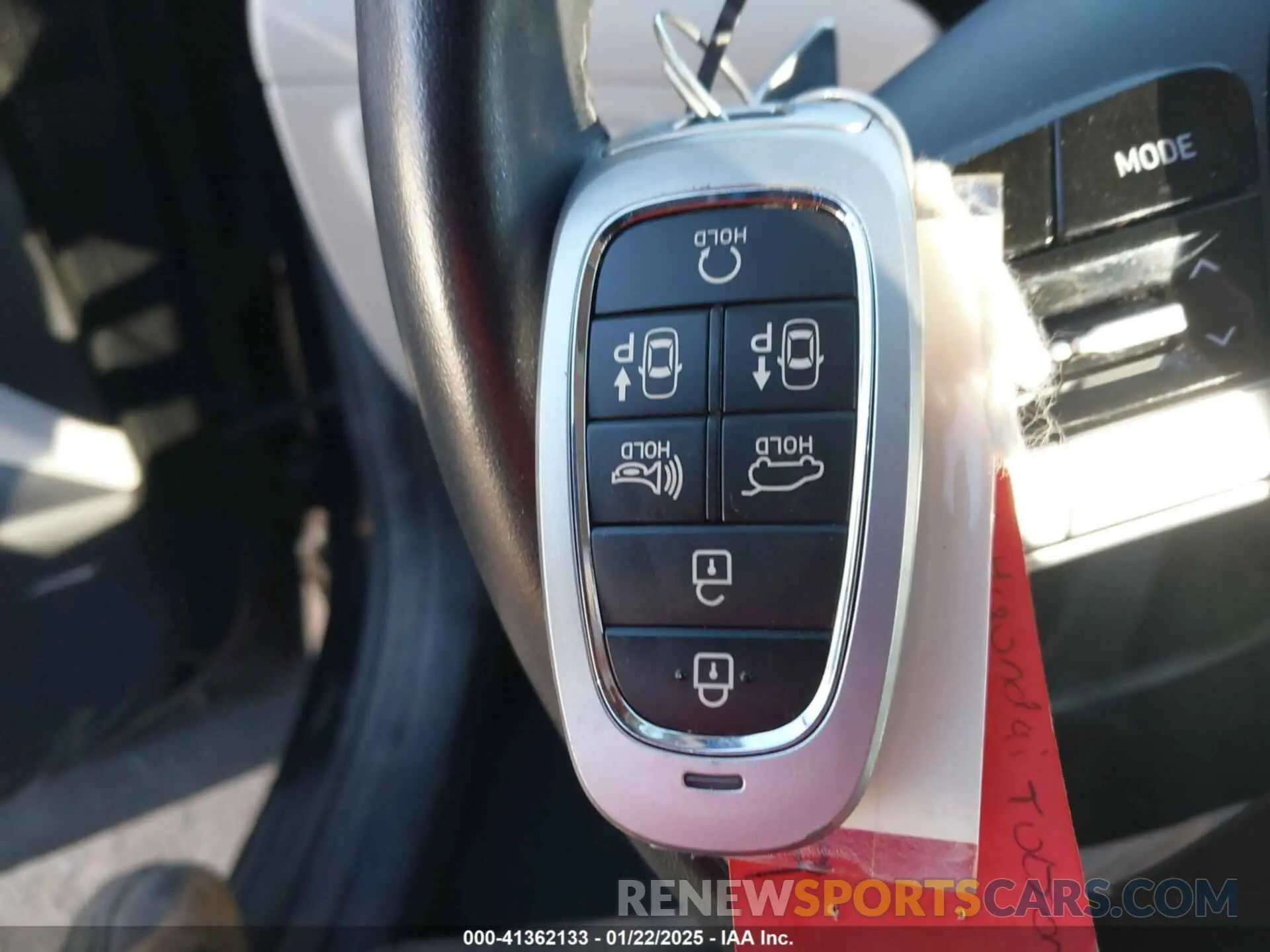11 Photograph of a damaged car 5NMJE3DE0RH306562 HYUNDAI TUCSON 2024