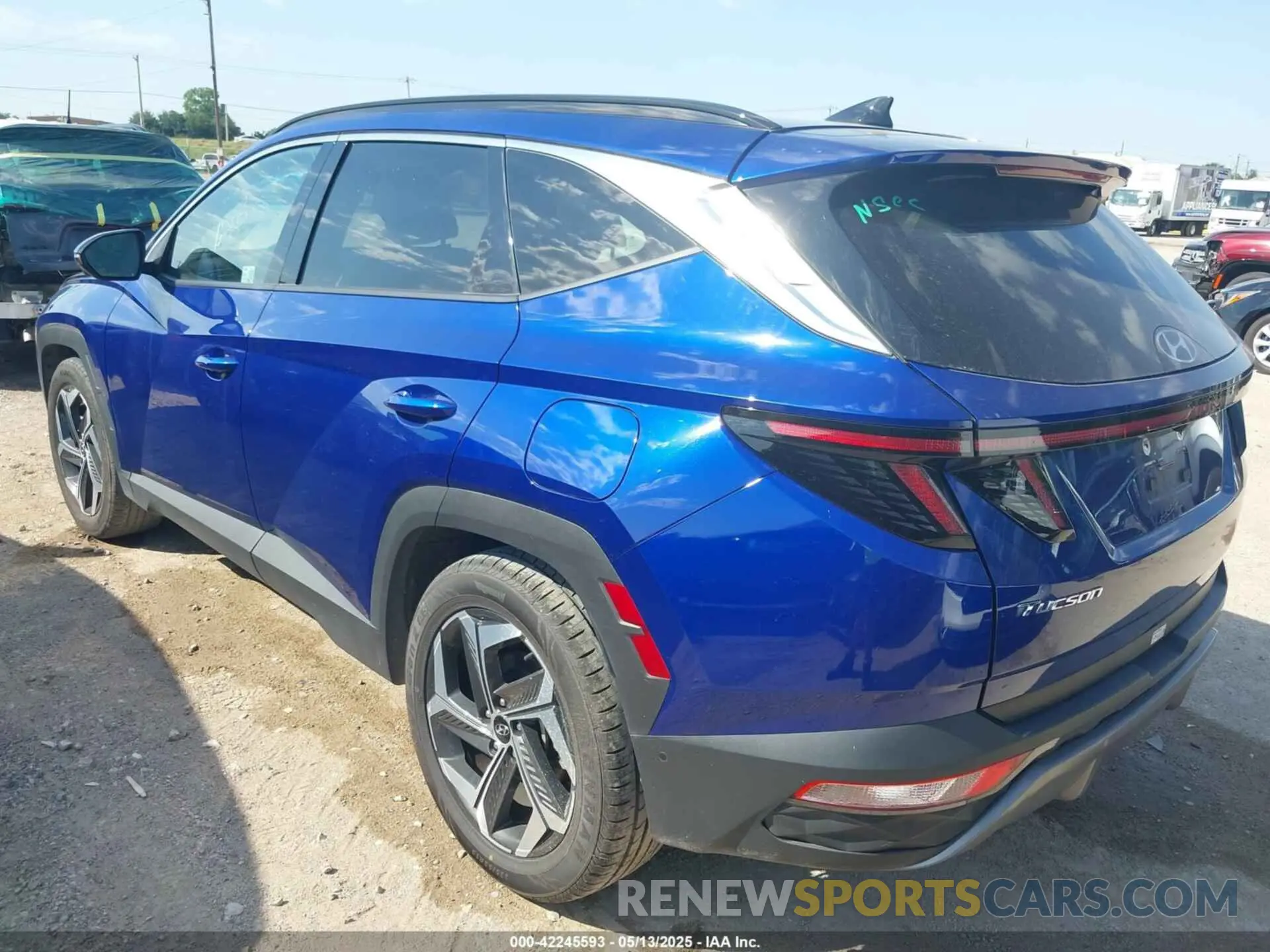 3 Photograph of a damaged car 5NMJE3DE0RH345703 HYUNDAI TUCSON 2024