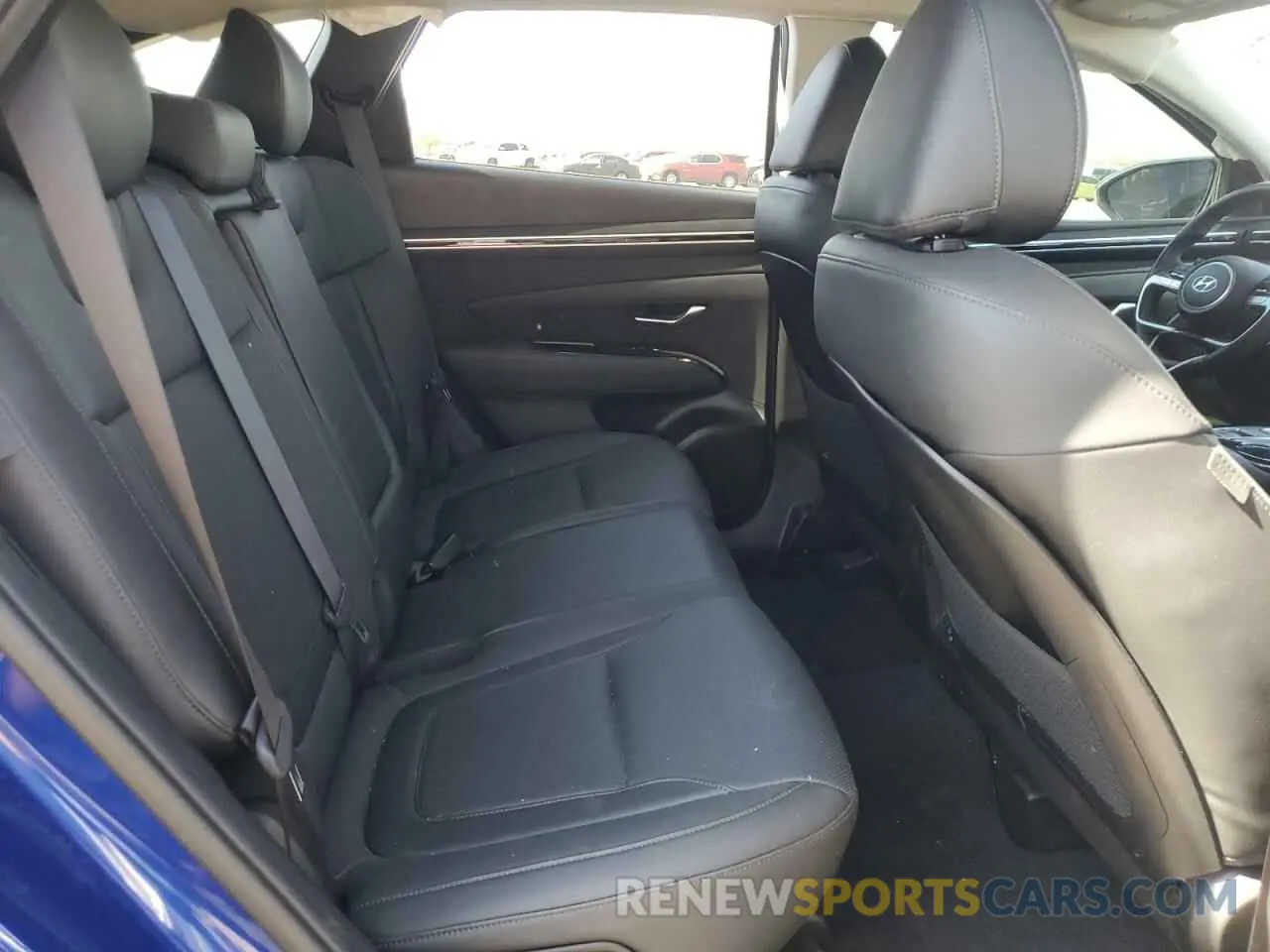 11 Photograph of a damaged car 5NMJE3DE1RH363160 HYUNDAI TUCSON 2024