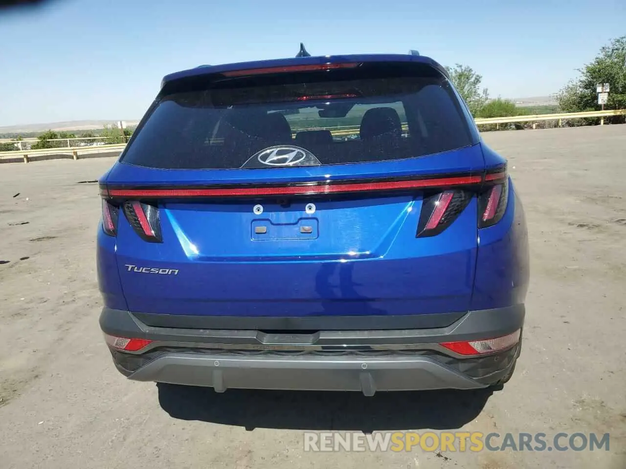 6 Photograph of a damaged car 5NMJE3DE1RH363160 HYUNDAI TUCSON 2024