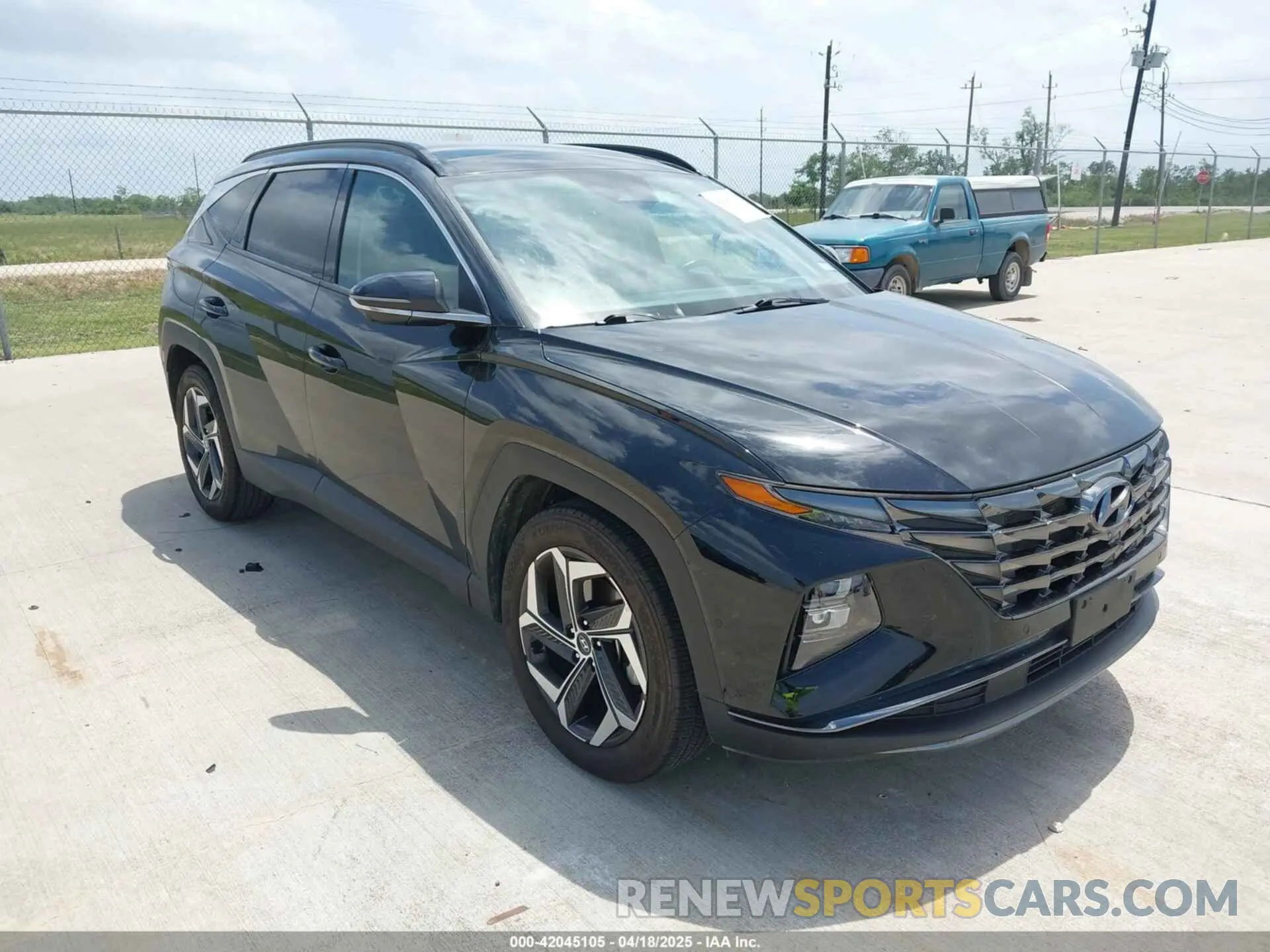 1 Photograph of a damaged car 5NMJE3DE2RH351390 HYUNDAI TUCSON 2024
