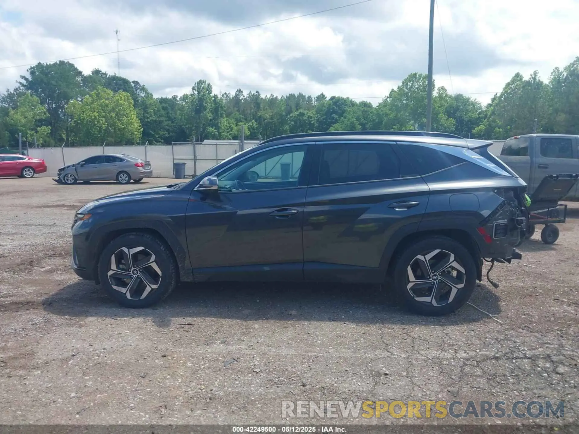 15 Photograph of a damaged car 5NMJE3DE4RH357627 HYUNDAI TUCSON 2024
